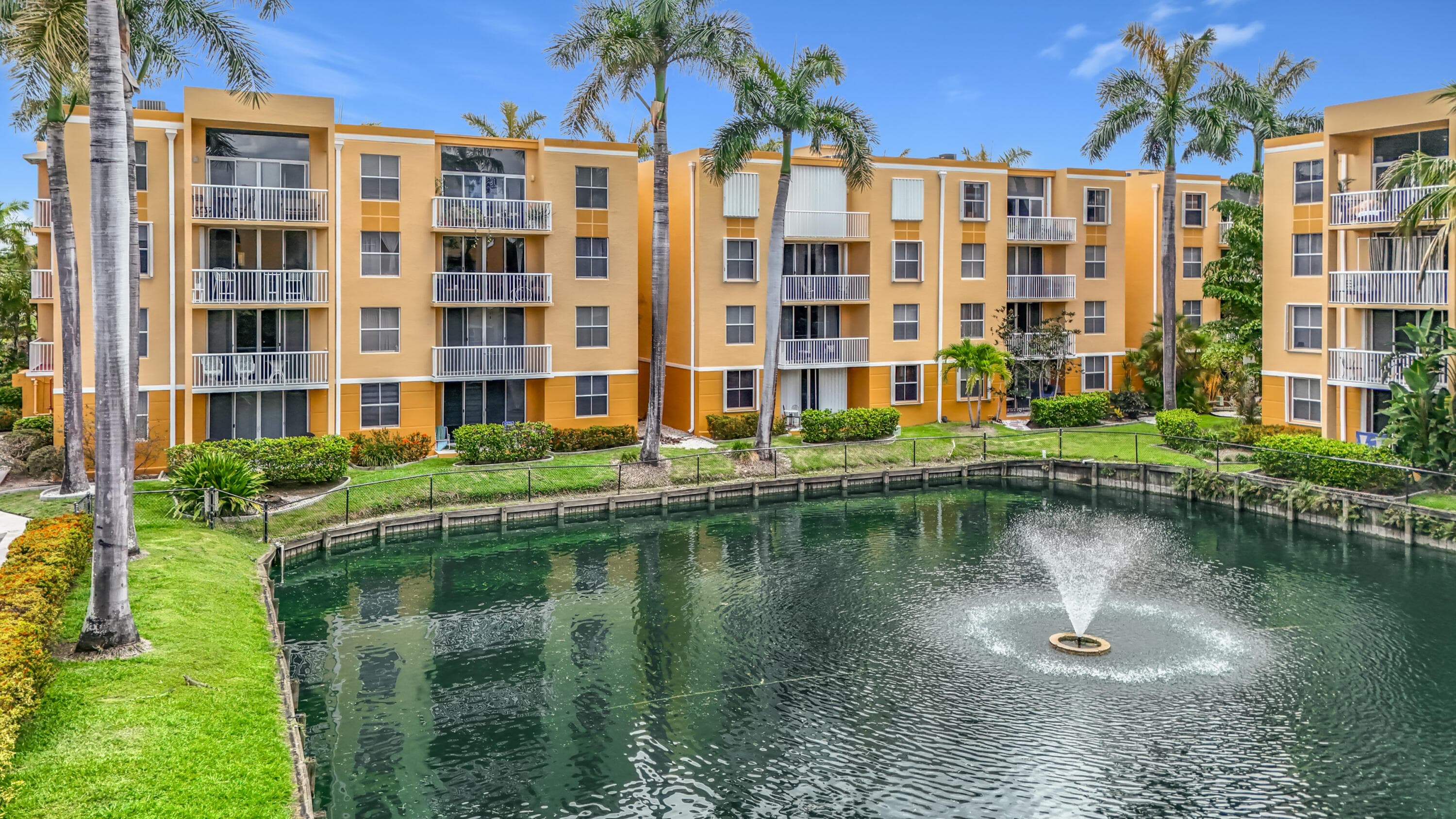 1341 SE 3rd Avenue 210, Dania Beach, FL 33004 — photo 31 of 48