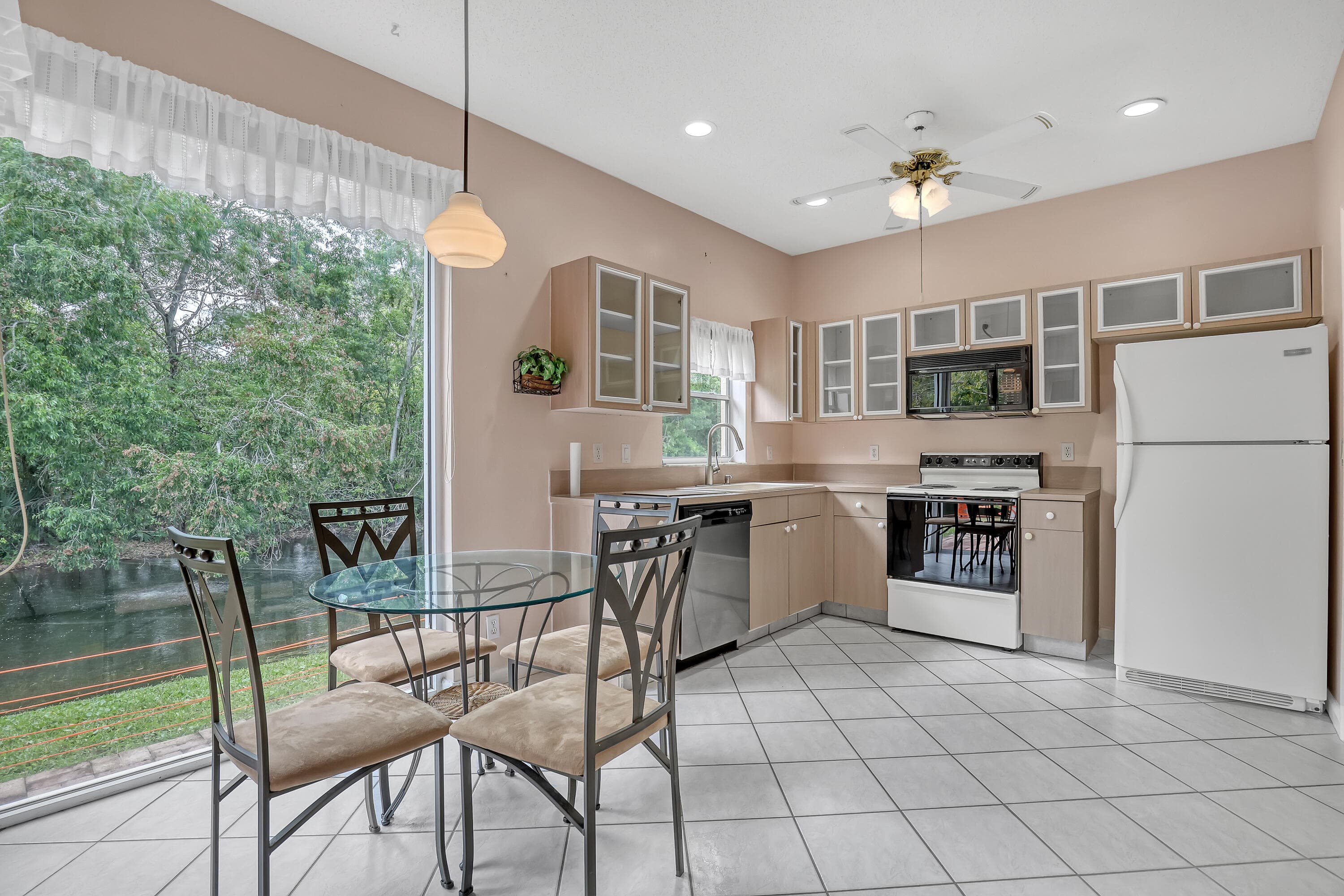 180 Caribe Court, Greenacres, FL 33413 — photo 7 of 28