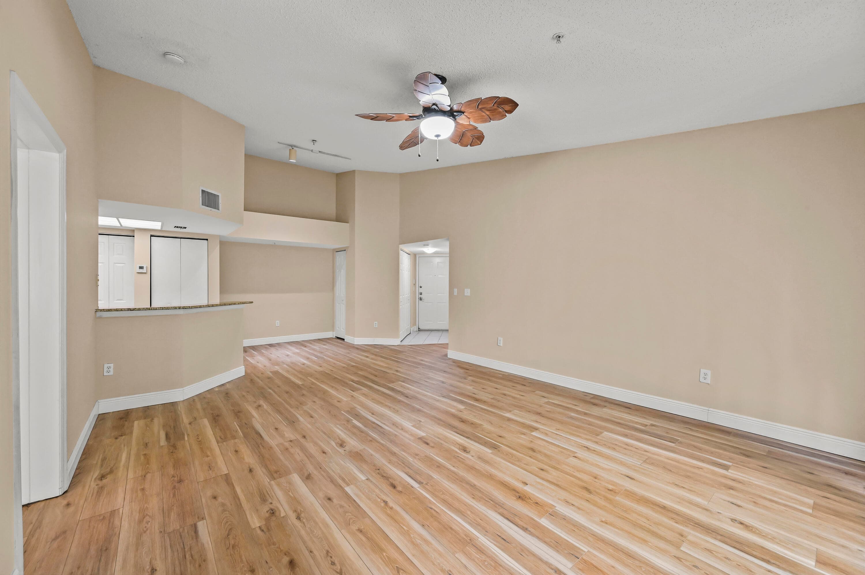 1100 S Crestwood Ct Court S 1109, Royal Palm Beach, FL 33411 — photo 8 of 35