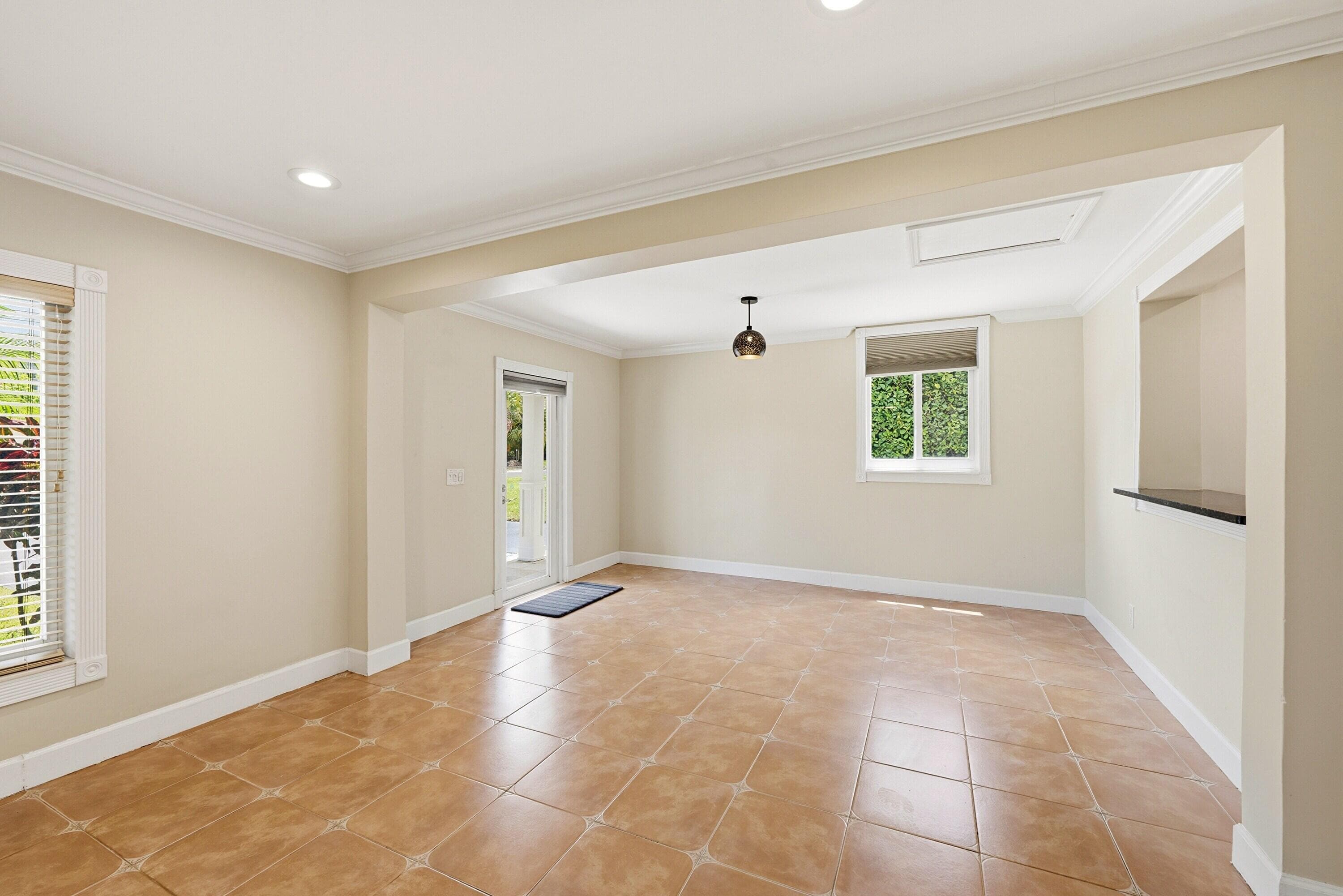 2811 NE 16th Street, Pompano Beach, FL 33062 — photo 3 of 54