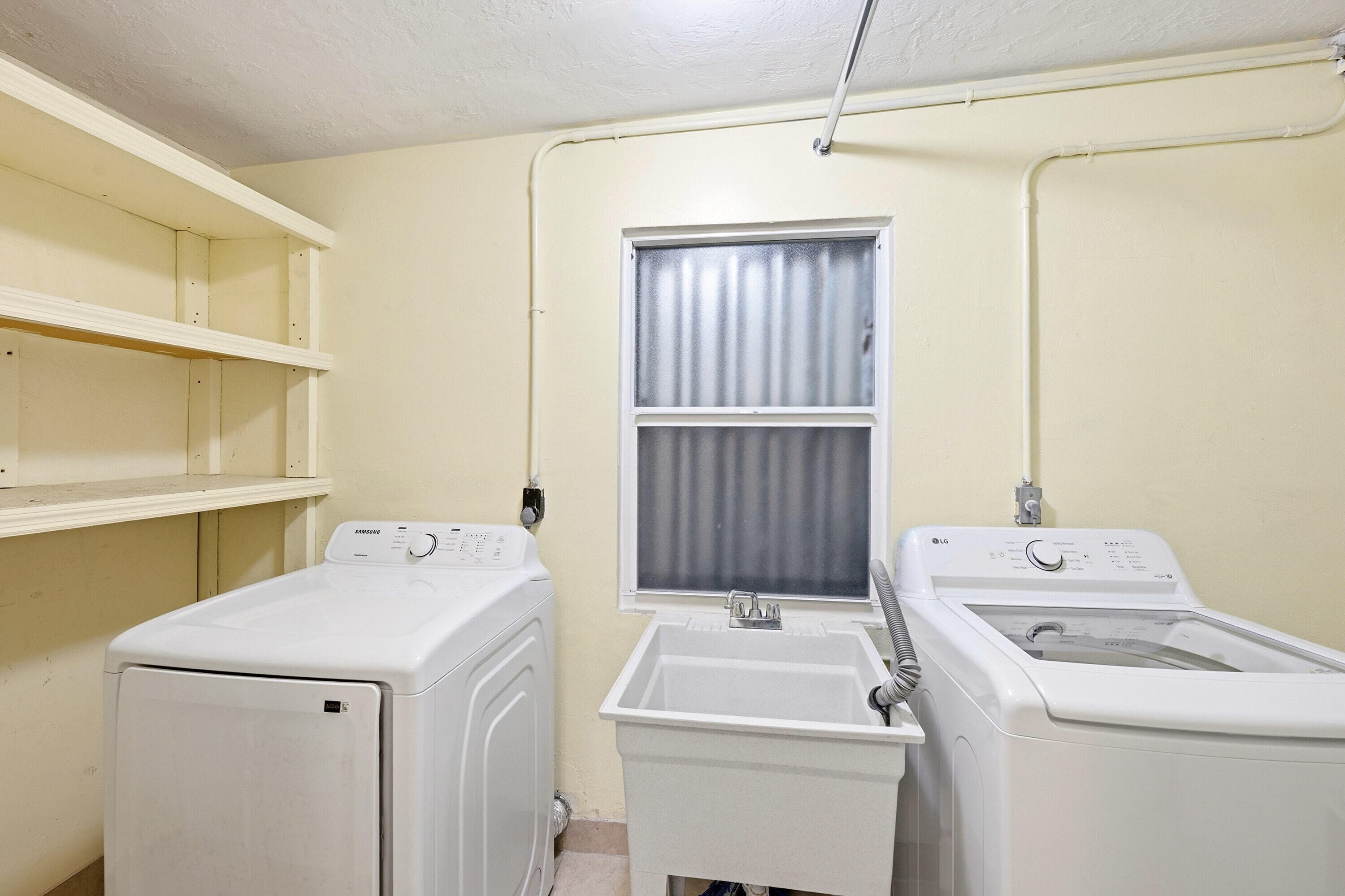 2811 NE 16th Street, Pompano Beach, FL 33062 — photo 13 of 54