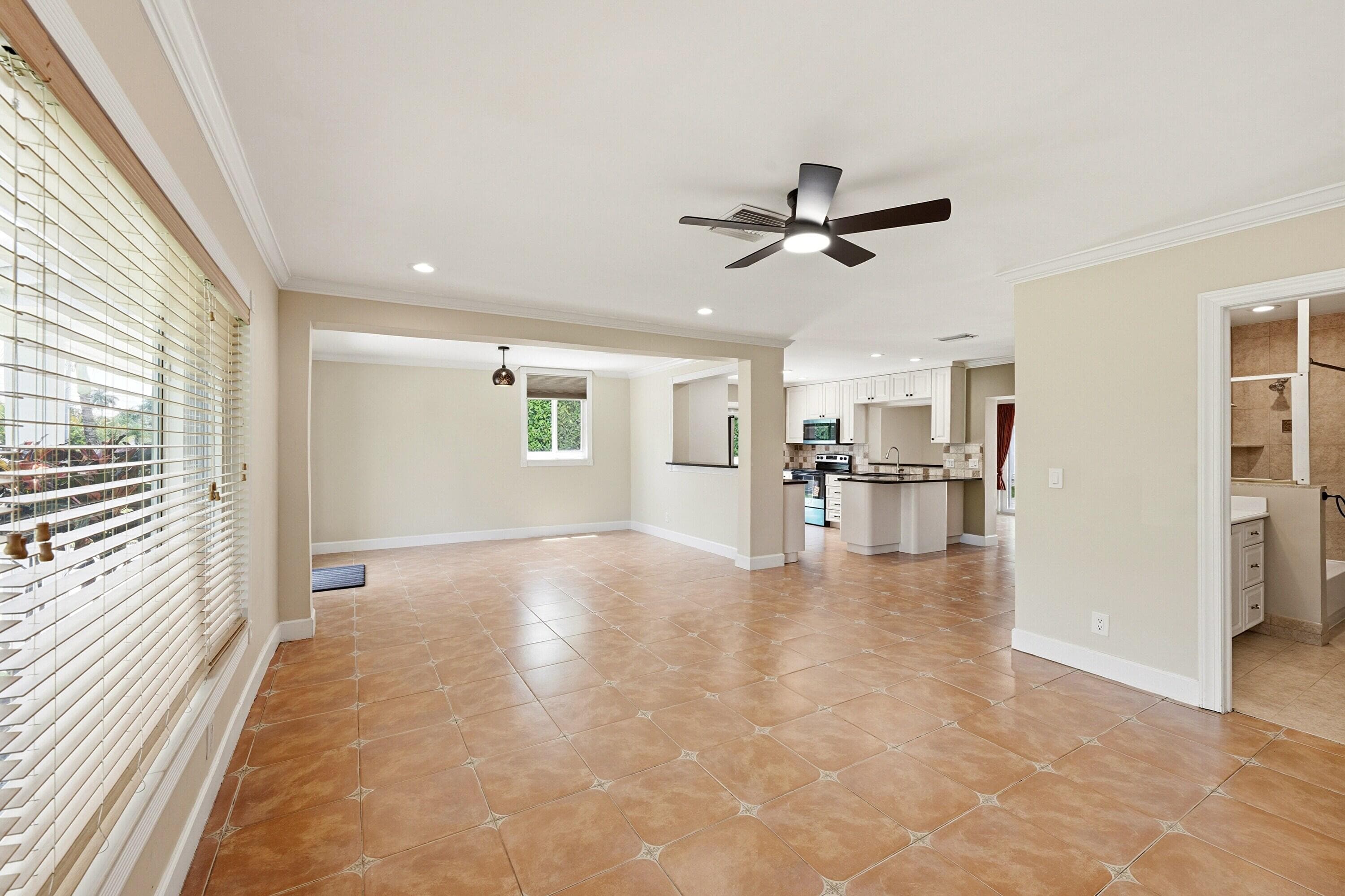 2811 NE 16th Street, Pompano Beach, FL 33062 — photo 18 of 54