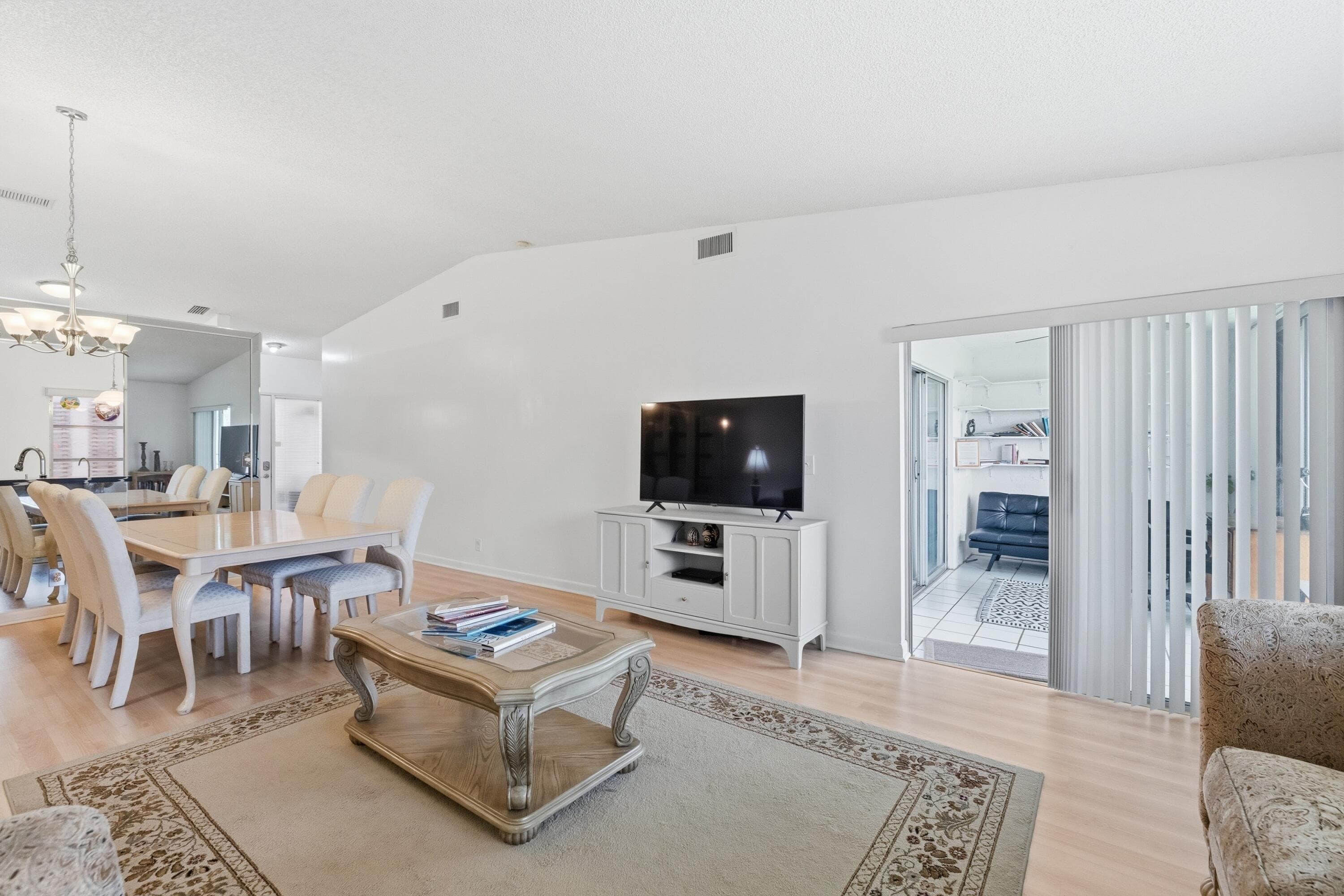 8128 Summerbreeze Lane, Boca Raton, FL 33496 — photo 10 of 37