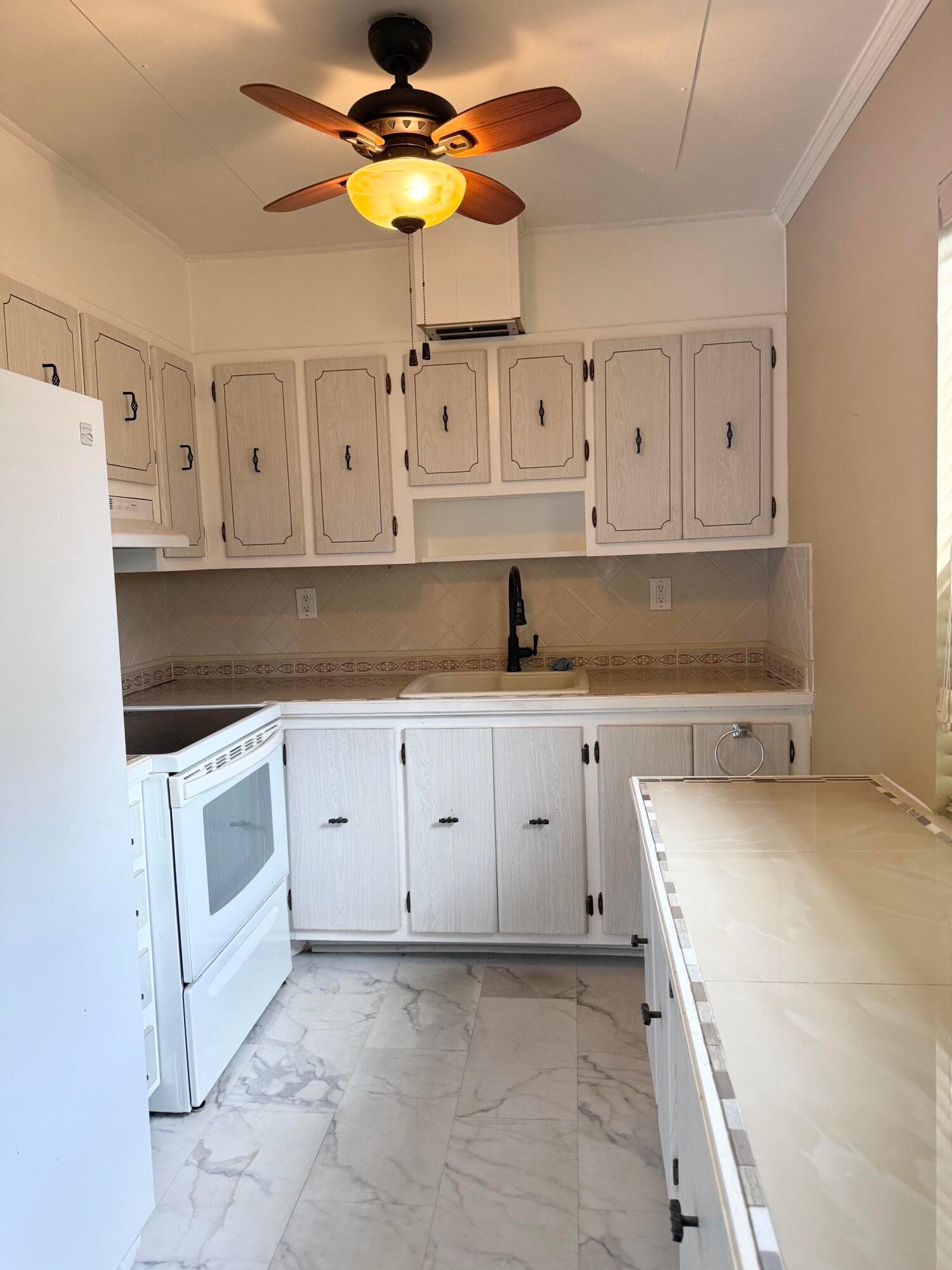 814 Burgundy Q, Delray Beach, FL 33484 — photo 1 of 14