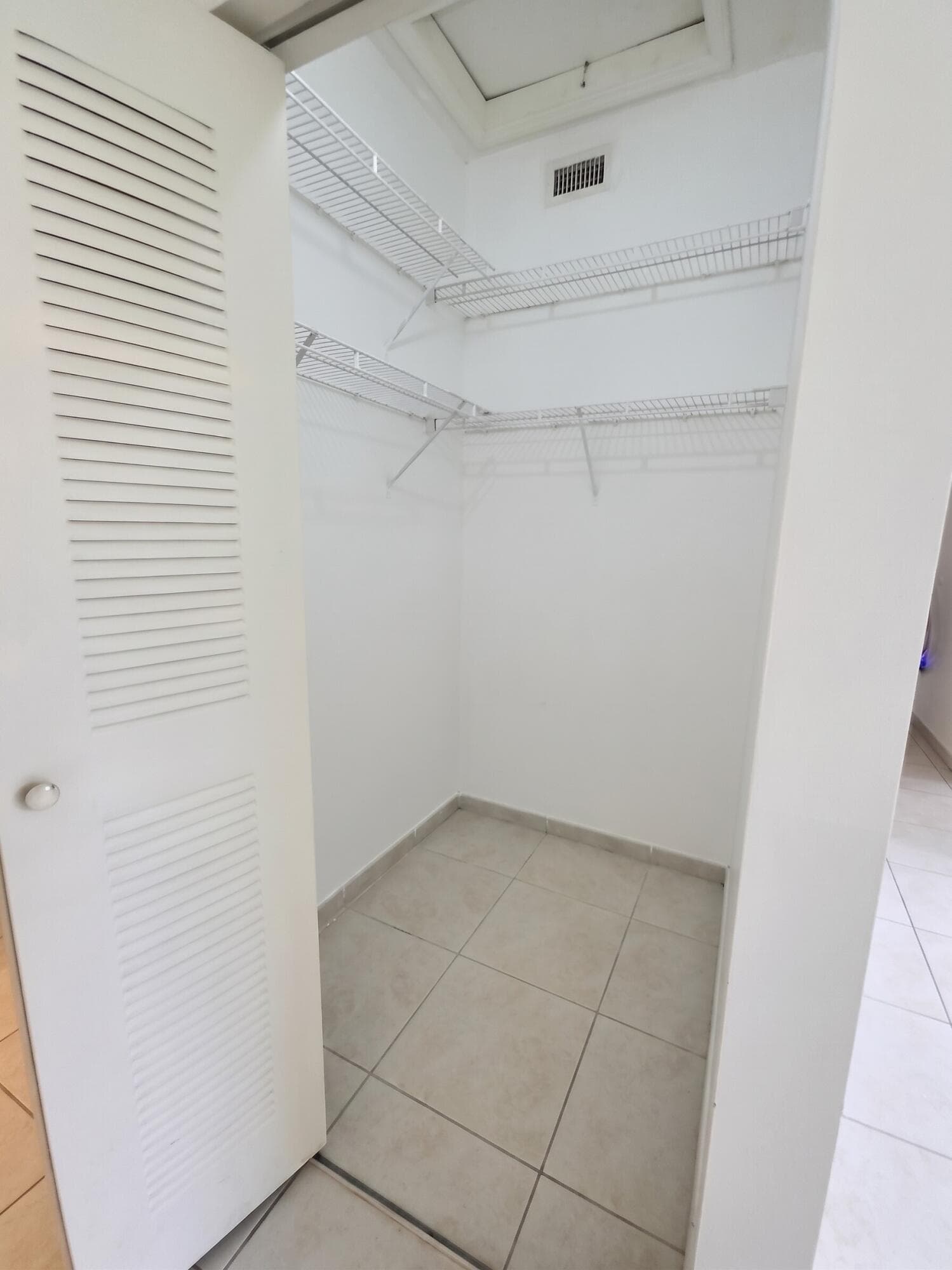 7240 NW 114th Avenue 304, Doral, FL 33178 — photo 13 of 15