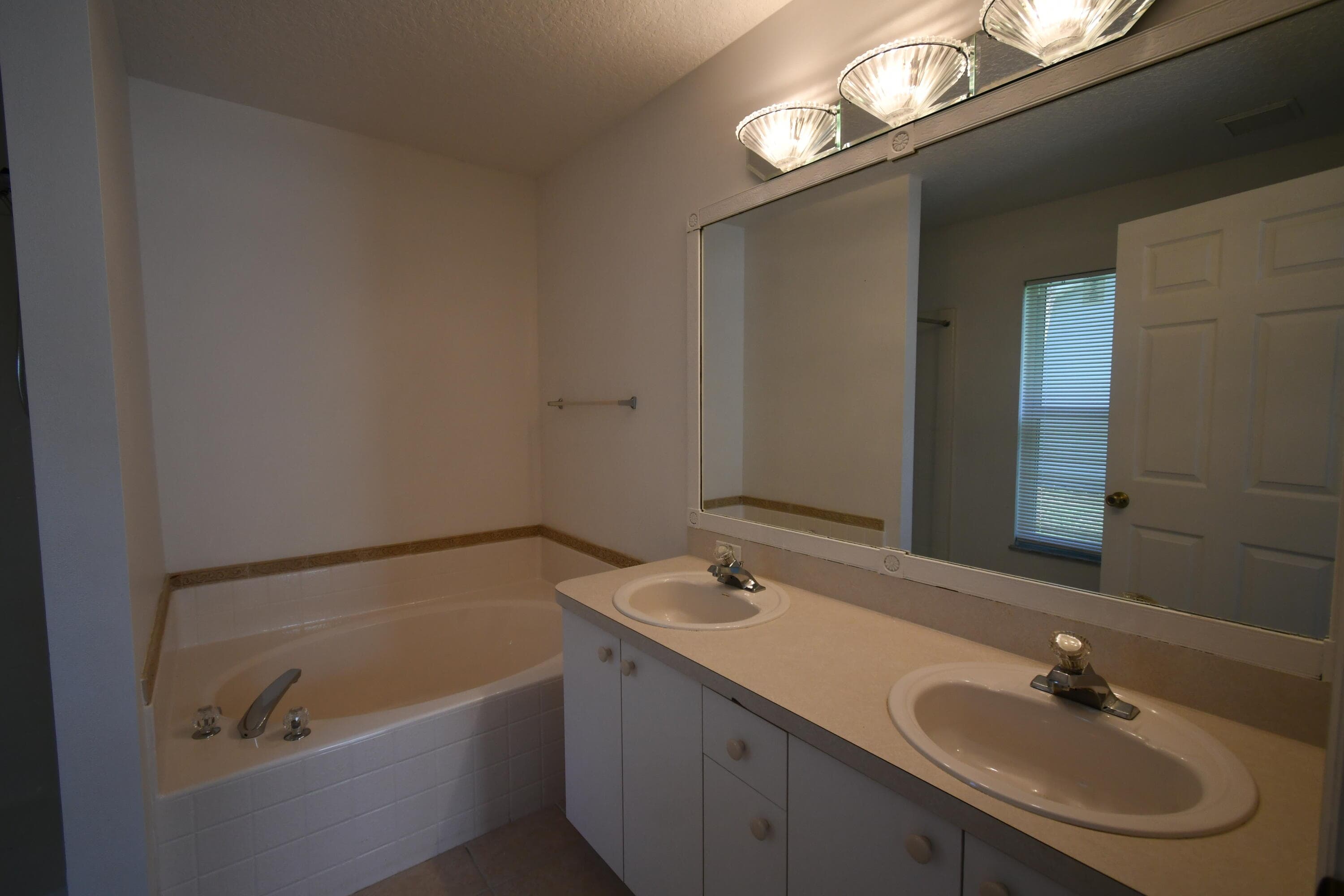 2547 SW Kenilworth Street SW, Port St. Lucie, FL 34953 — photo 11 of 23