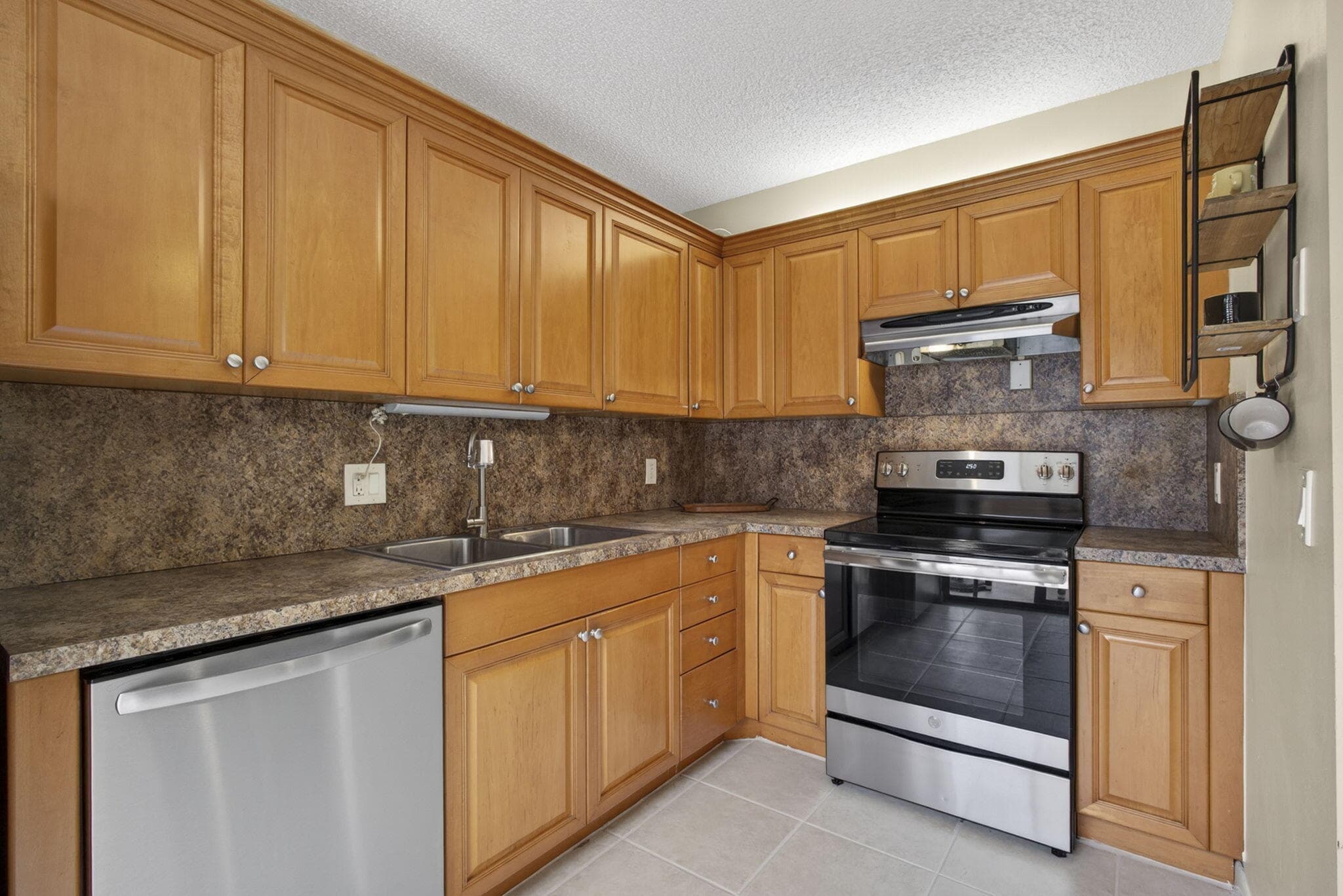 3345 Meridian Way N C, Palm Beach Gardens, FL 33410 — photo 18 of 47