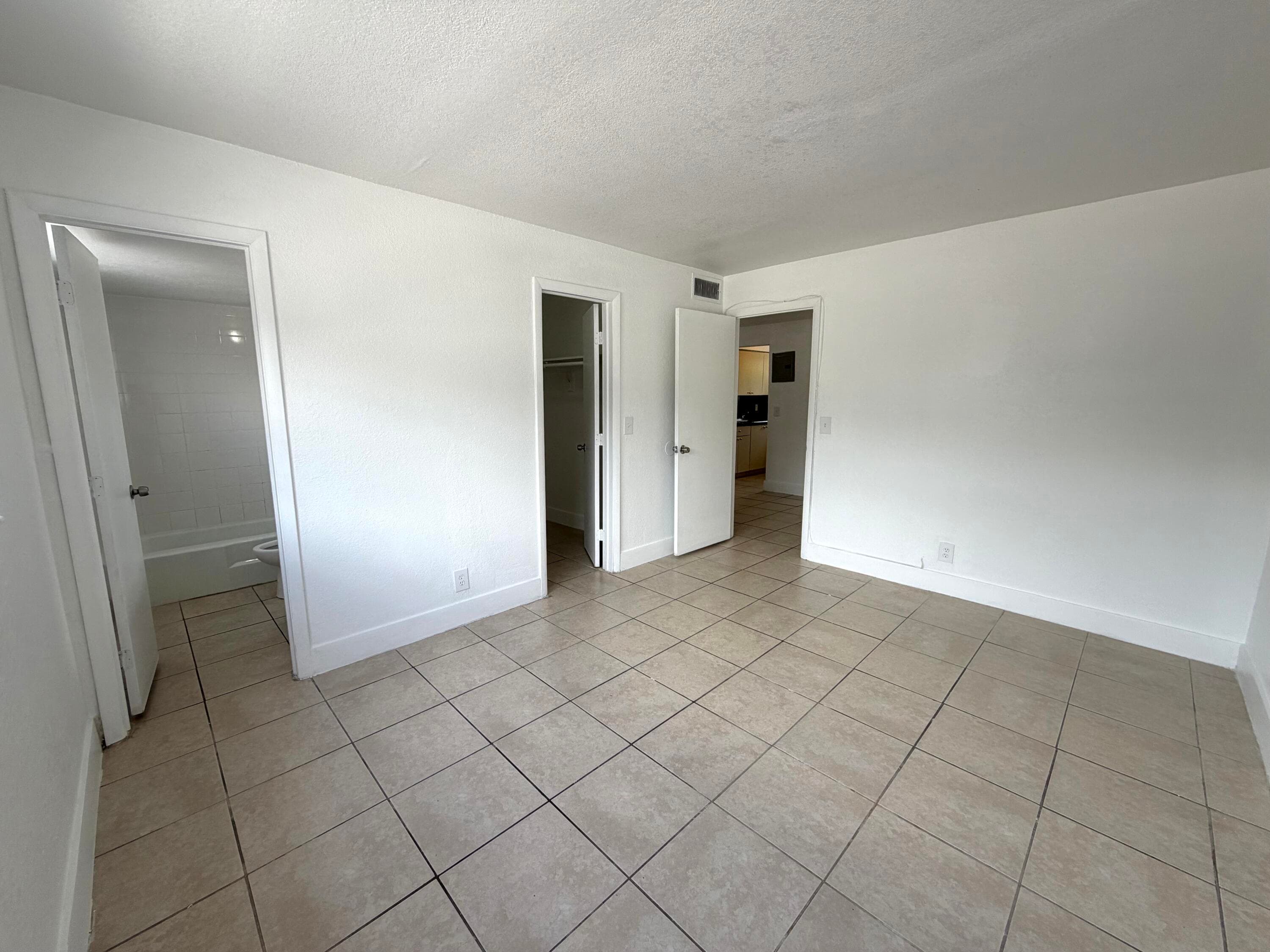 2127 Davie Boulevard 115, Fort Lauderdale, FL 33312 — photo 10 of 12