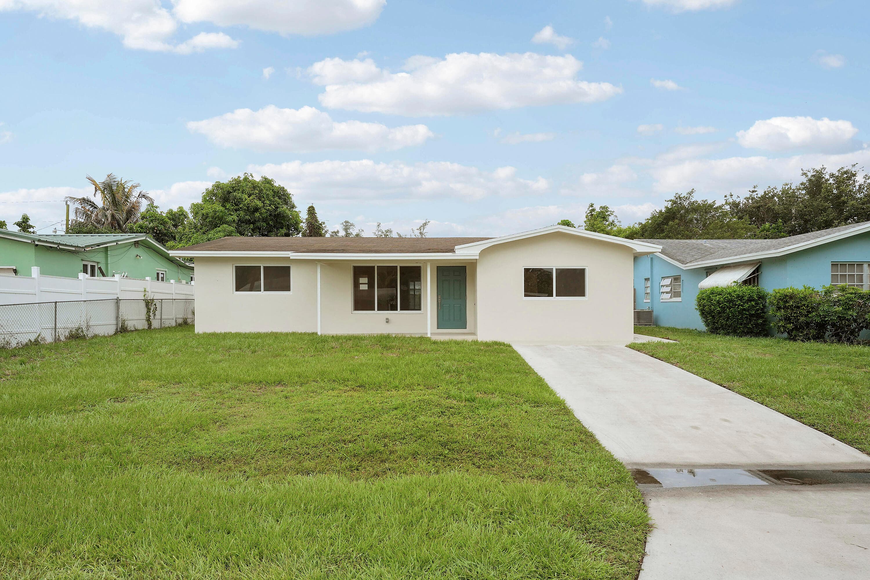 4142 Kirkland Lane, Lake Worth, FL 33461 — photo 2 of 32