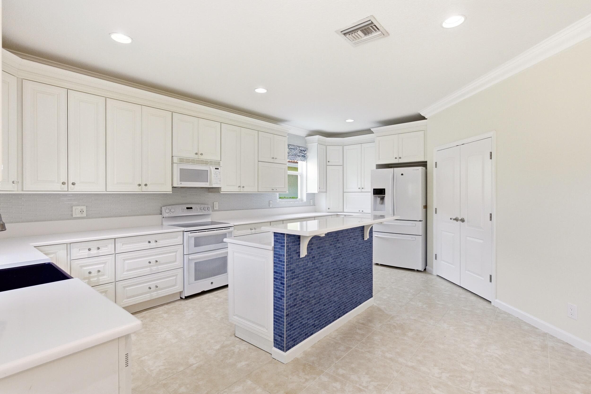 119 Hidden Hollow Drive, Palm Beach Gardens, FL 33418 — photo 11 of 48
