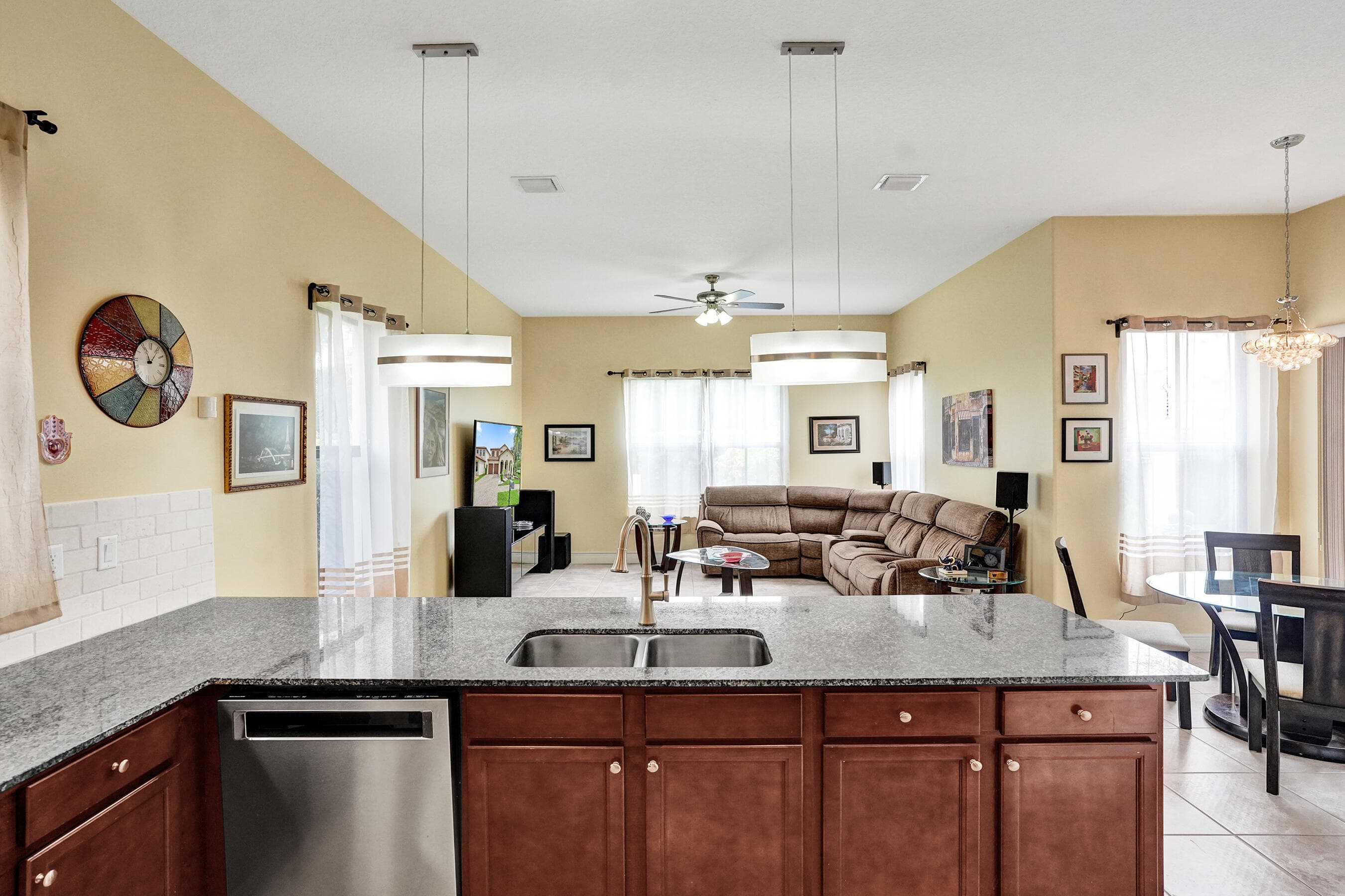 8541 NW 38th Street, Cooper City, FL 33024 — photo 13 of 46