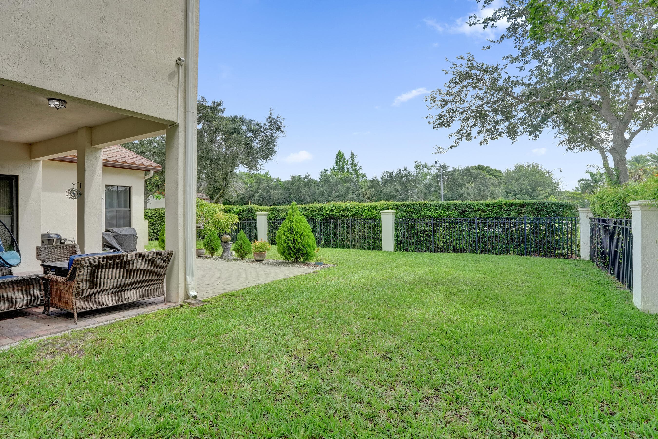 8541 NW 38th Street, Cooper City, FL 33024 — photo 44 of 46