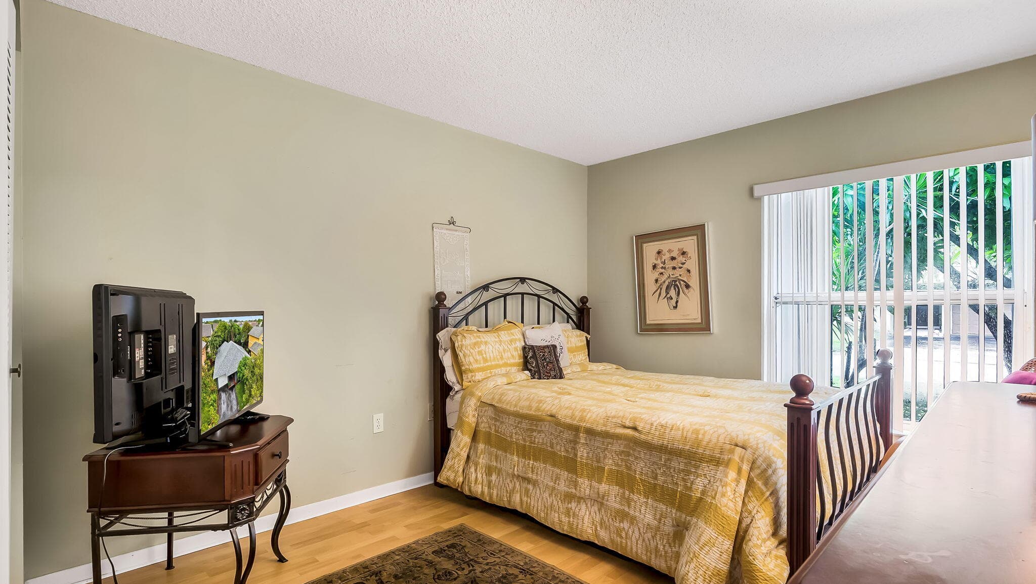 9720 SW 12th Street, Pembroke Pines, FL 33025 — photo 15 of 21