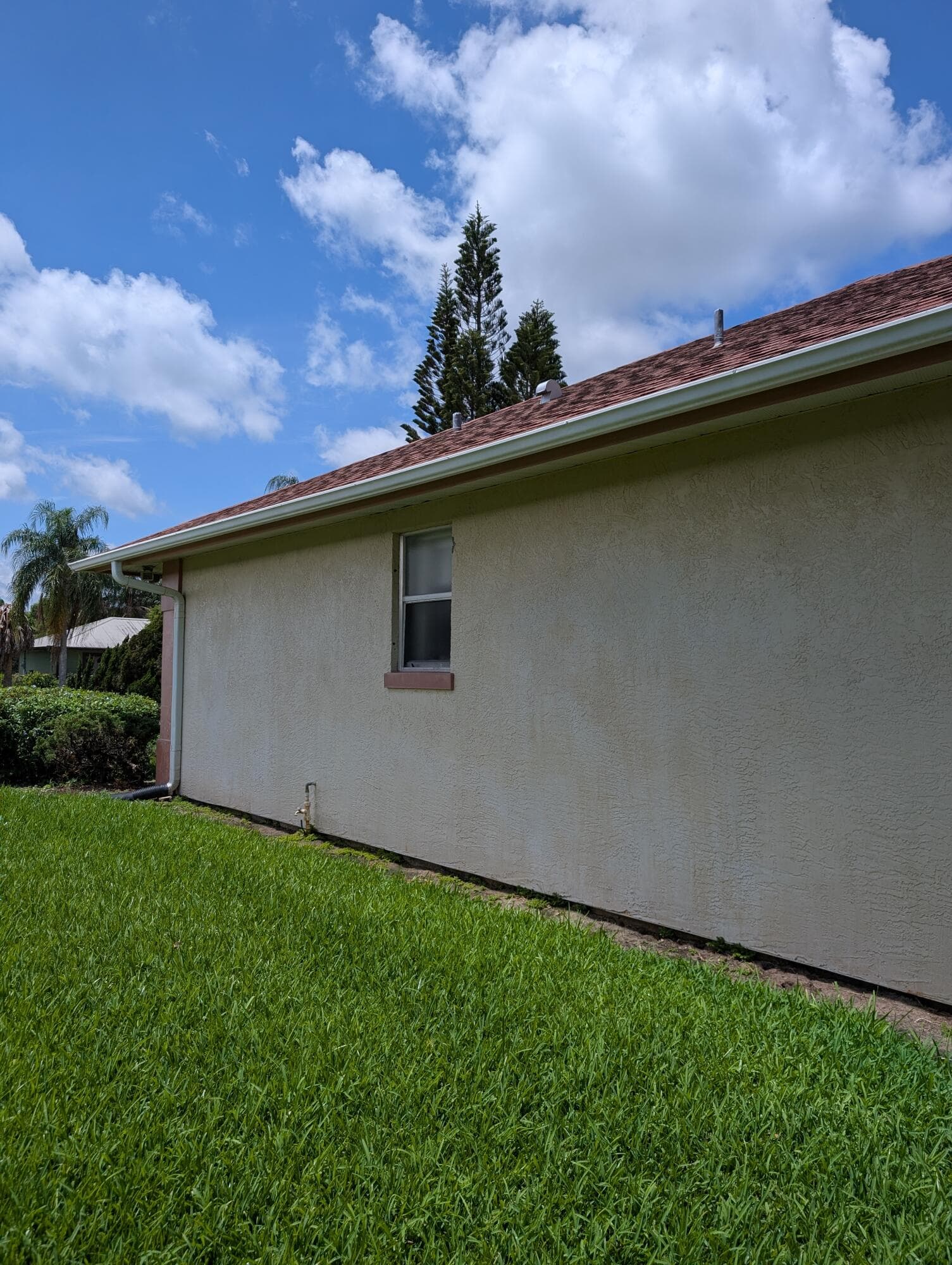 1036 18th Street SW, Vero Beach, FL 32962 — photo 5 of 8