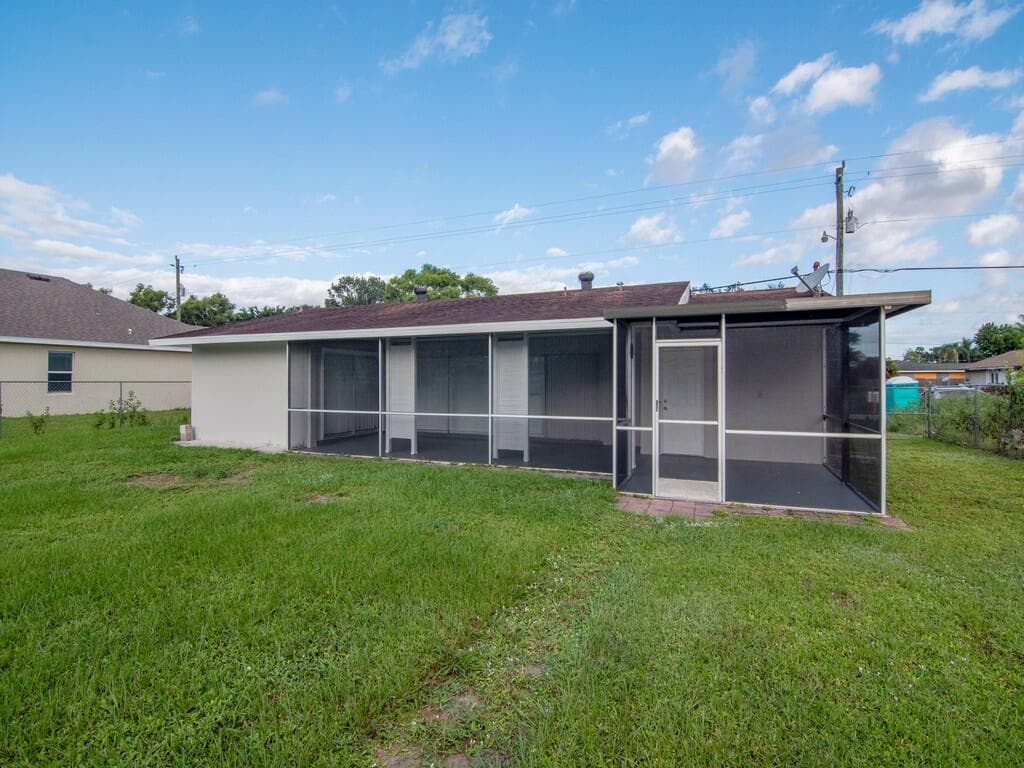 650 SE Evergreen Terrace, FL 34983 — photo 41 of 44