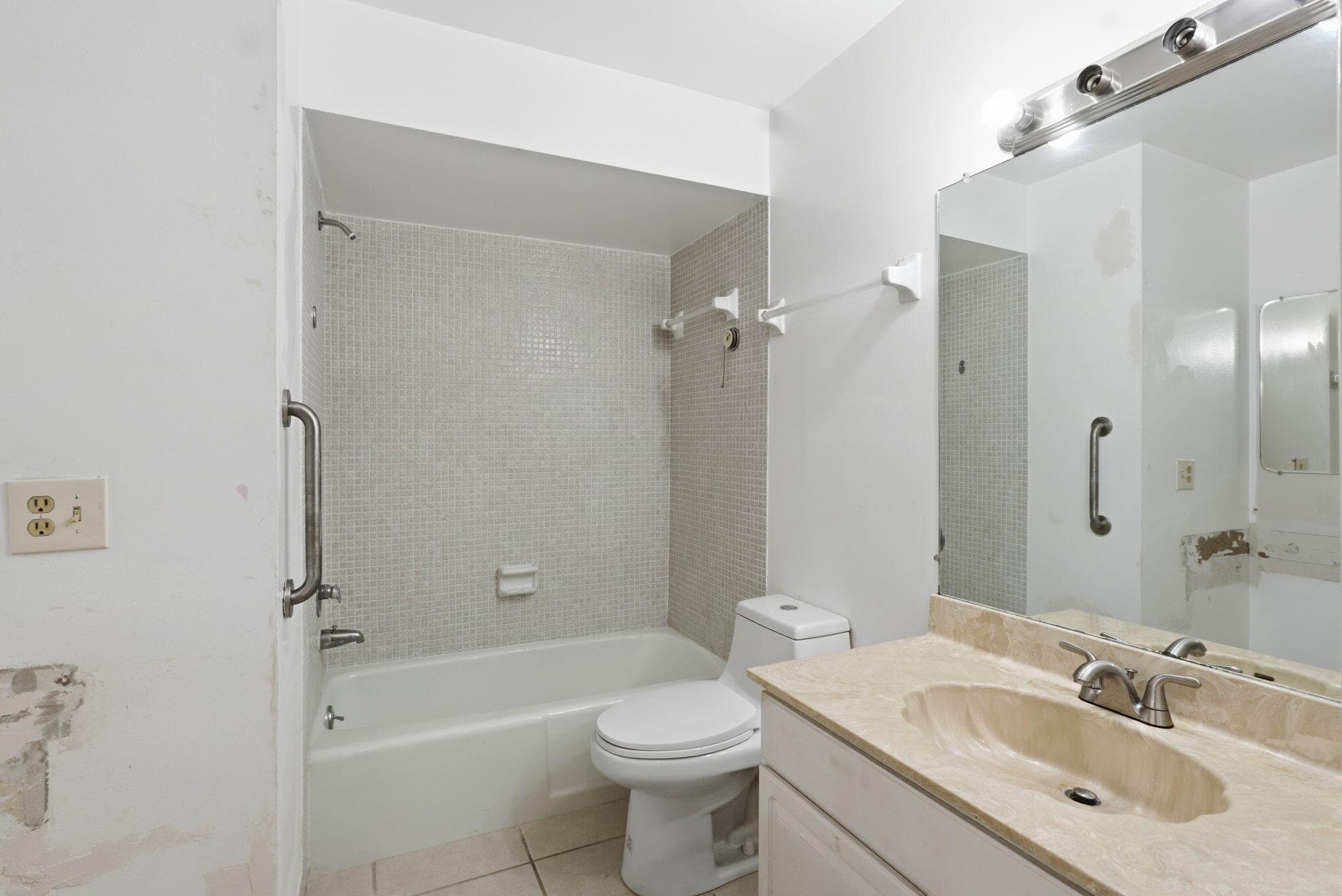 175 SE St Lucie Boulevard D-2, Stuart, FL 34996 — photo 13 of 30