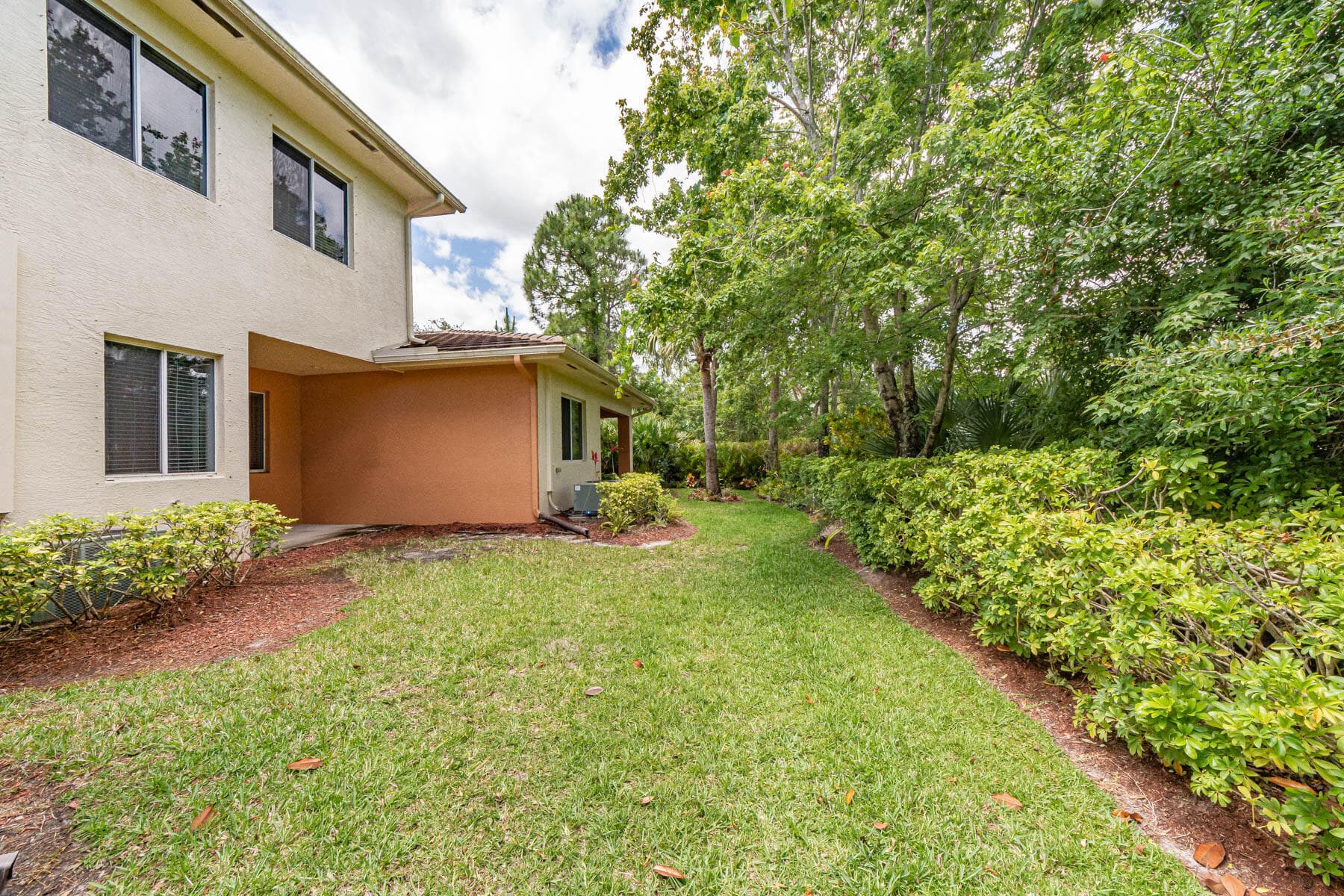 2563 SW Stockbridge Sq Square SW, Vero Beach, FL 32962 — photo 27 of 35