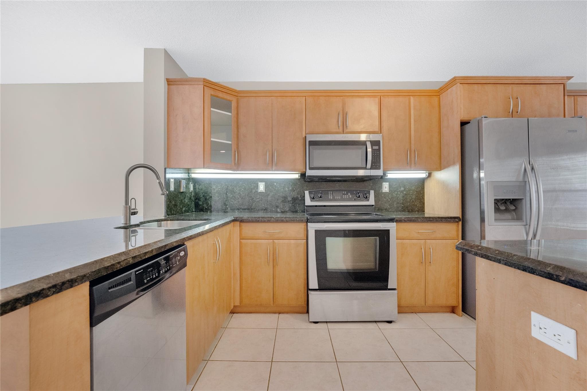 1840 Sweetbay Way, Hollywood, FL 33019 — photo 21 of 57