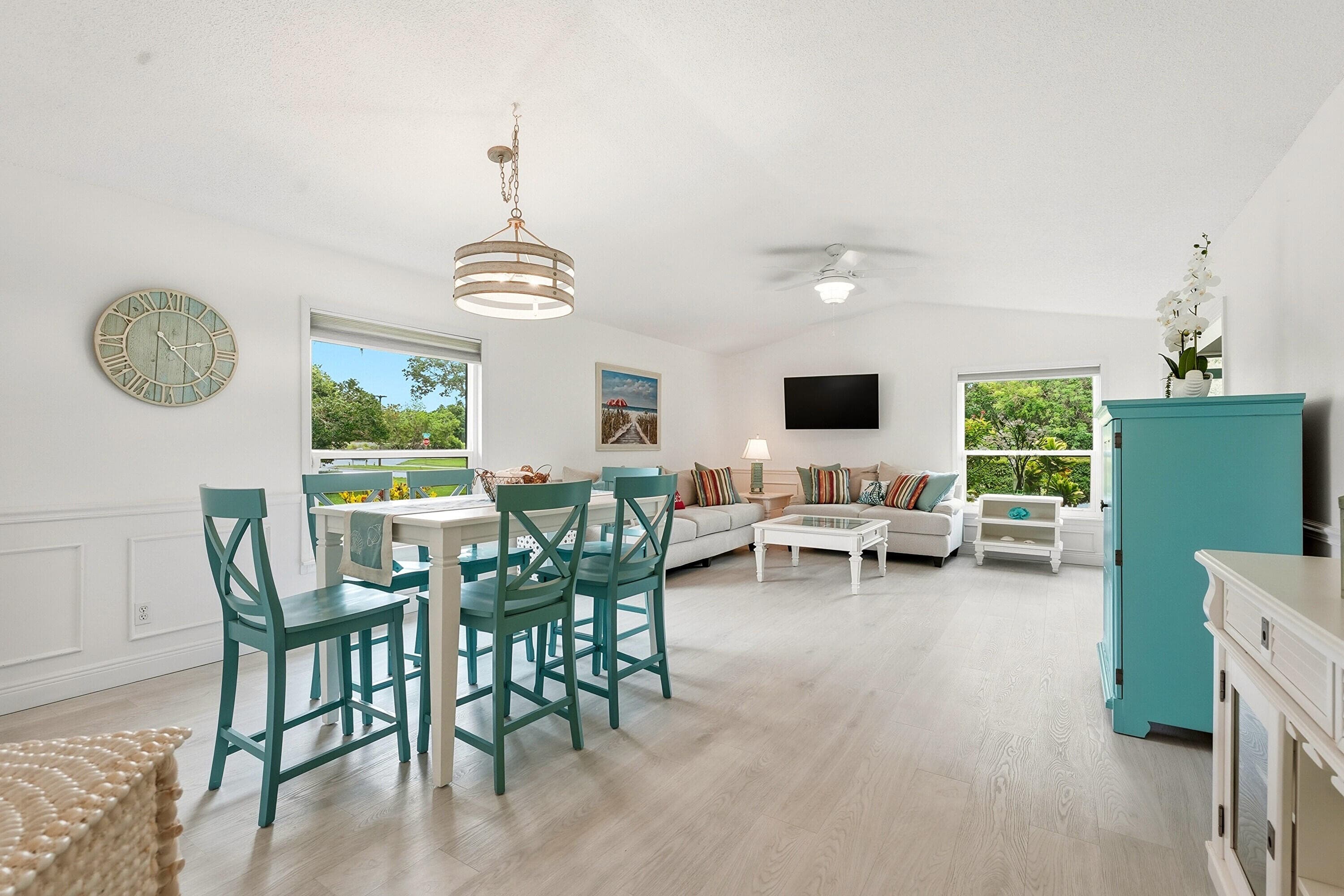 6786 SE Yorktown Drive, Hobe Sound, FL 33455 — photo 8 of 27