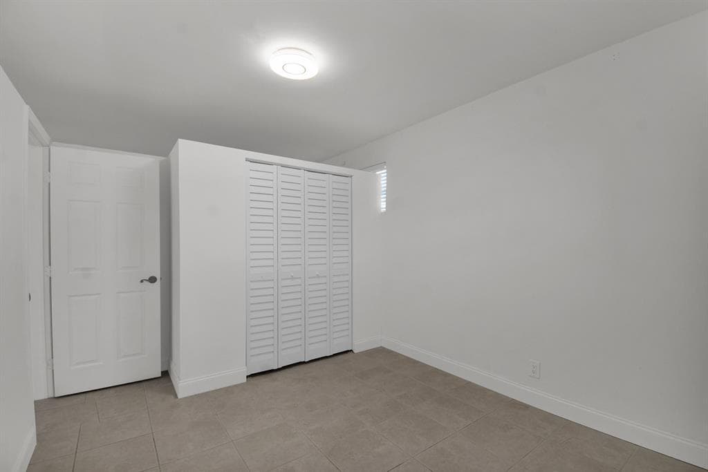 1116 S 17th Avenue S, Hollywood, FL 33020 — photo 11 of 12