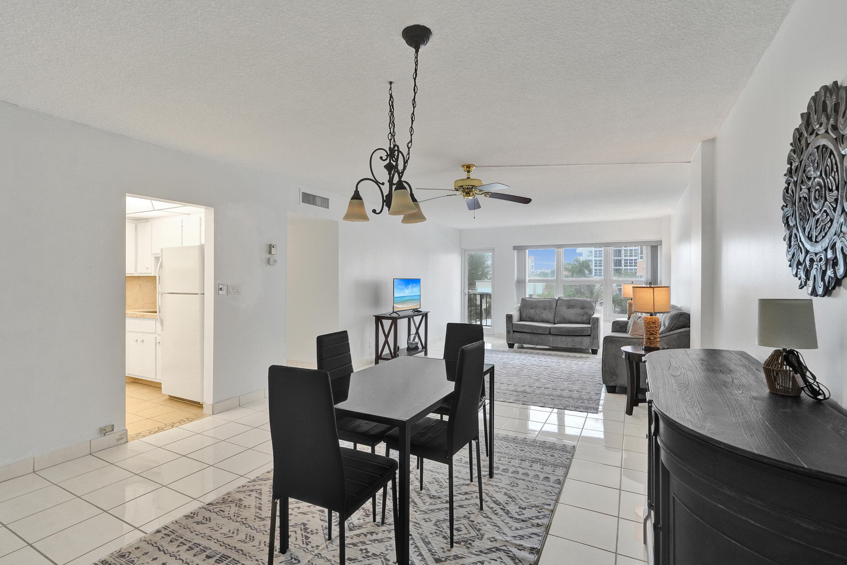405 N Ocean Boulevard 305, Pompano Beach, FL 33062 — photo 8 of 46