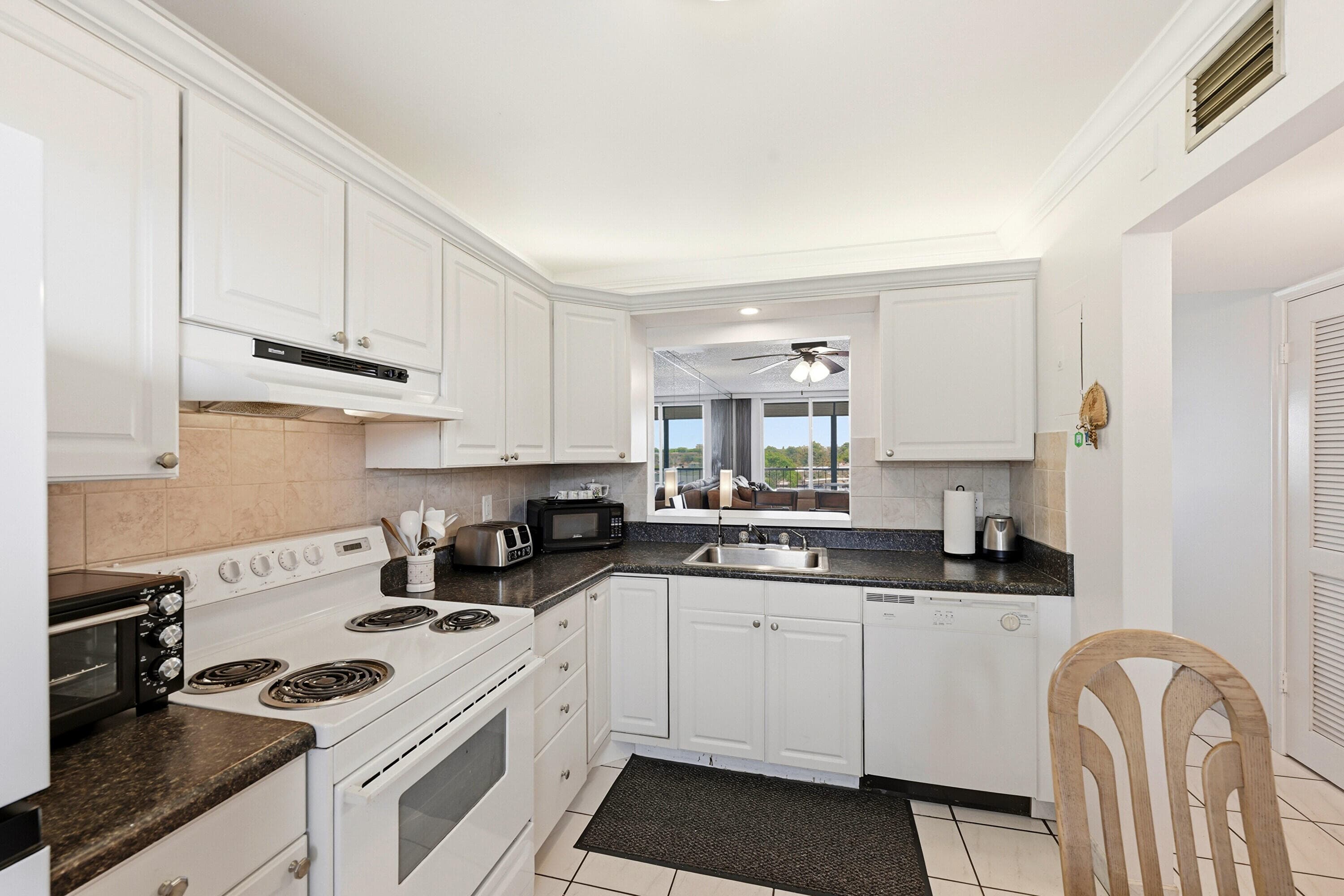 777 S Federal Highway O406, Pompano Beach, FL 33062 — photo 3 of 27