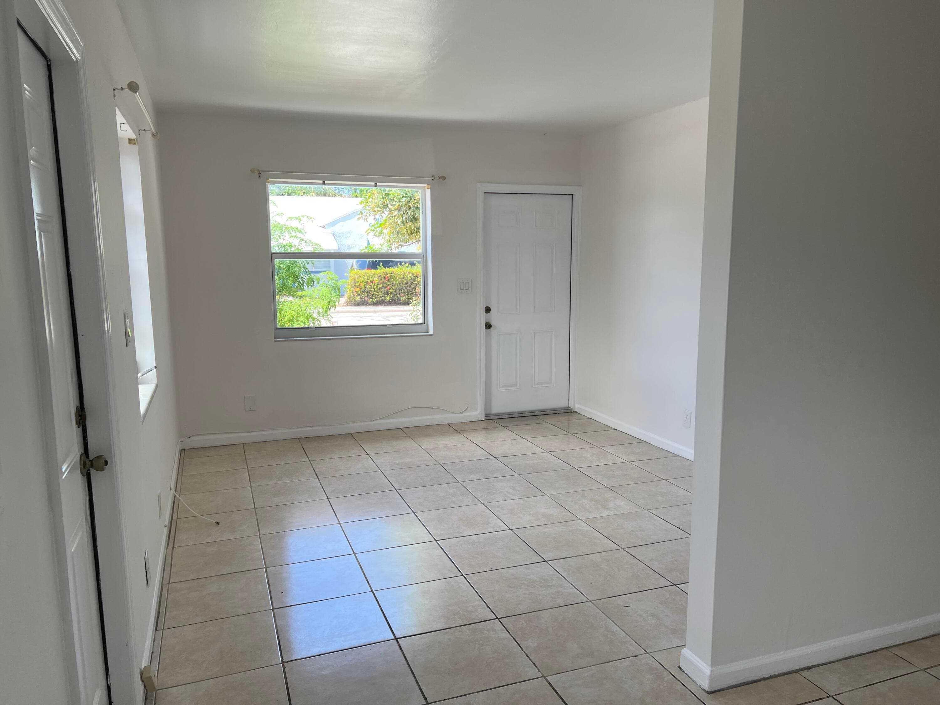 428 Malverne Road, West Palm Beach, FL 33405 — photo 12 of 42