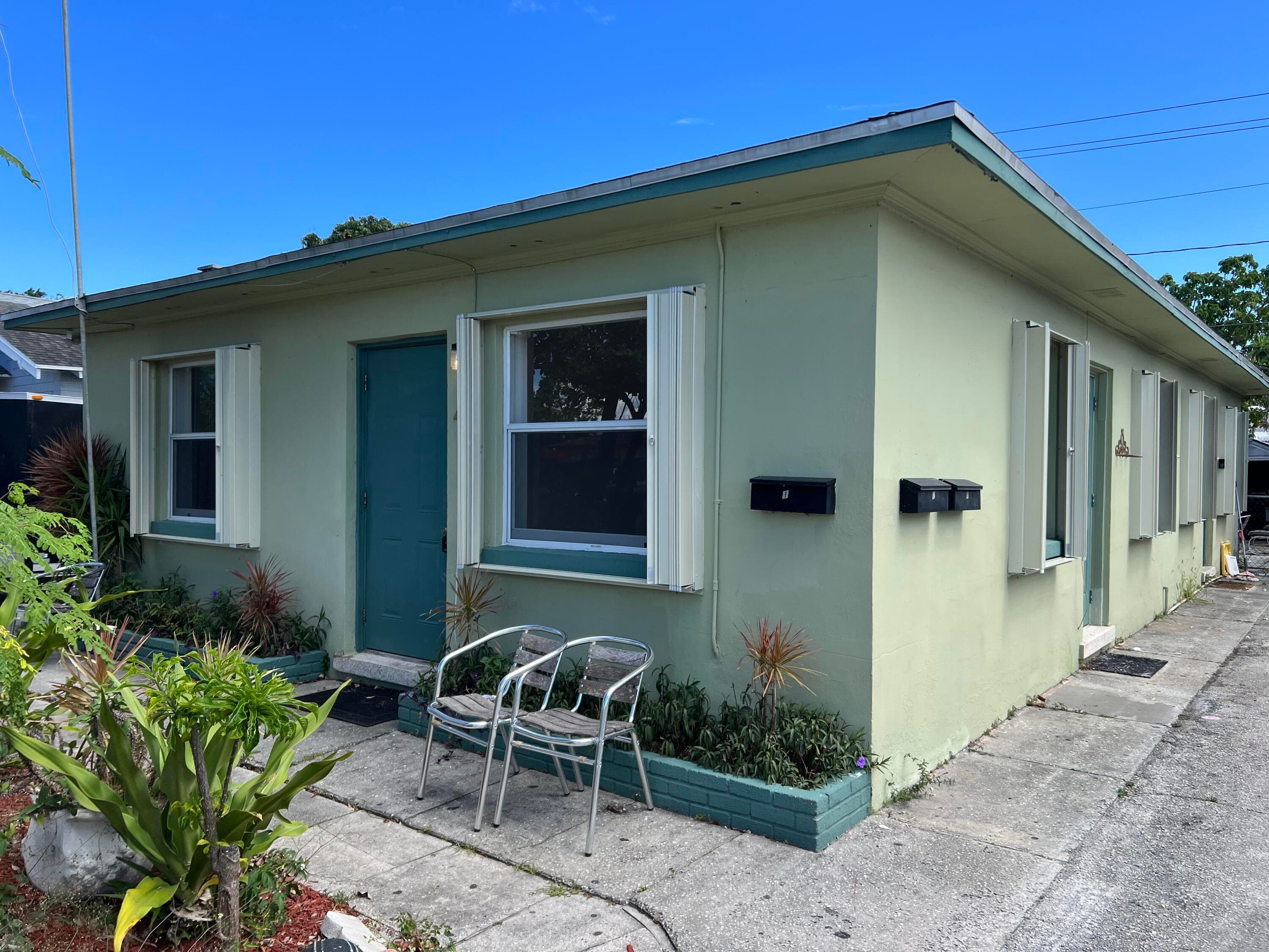 428 Malverne Road, West Palm Beach, FL 33405 — photo 4 of 42