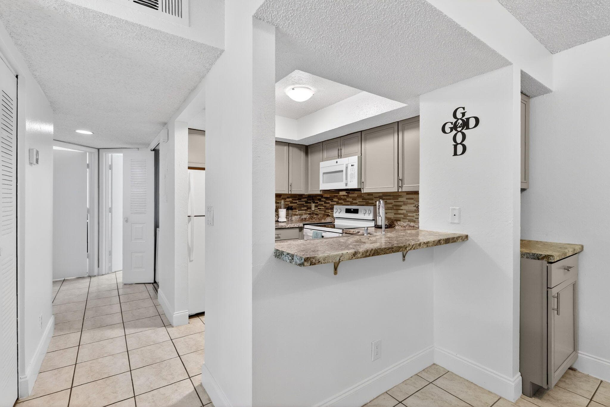 1548 SE Royal Green Circle 206, Port St. Lucie, FL 34952 — photo 10 of 36