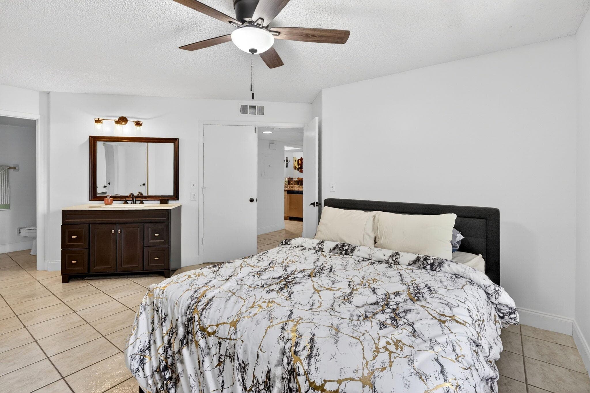 1548 SE Royal Green Circle 206, Port St. Lucie, FL 34952 — photo 25 of 36