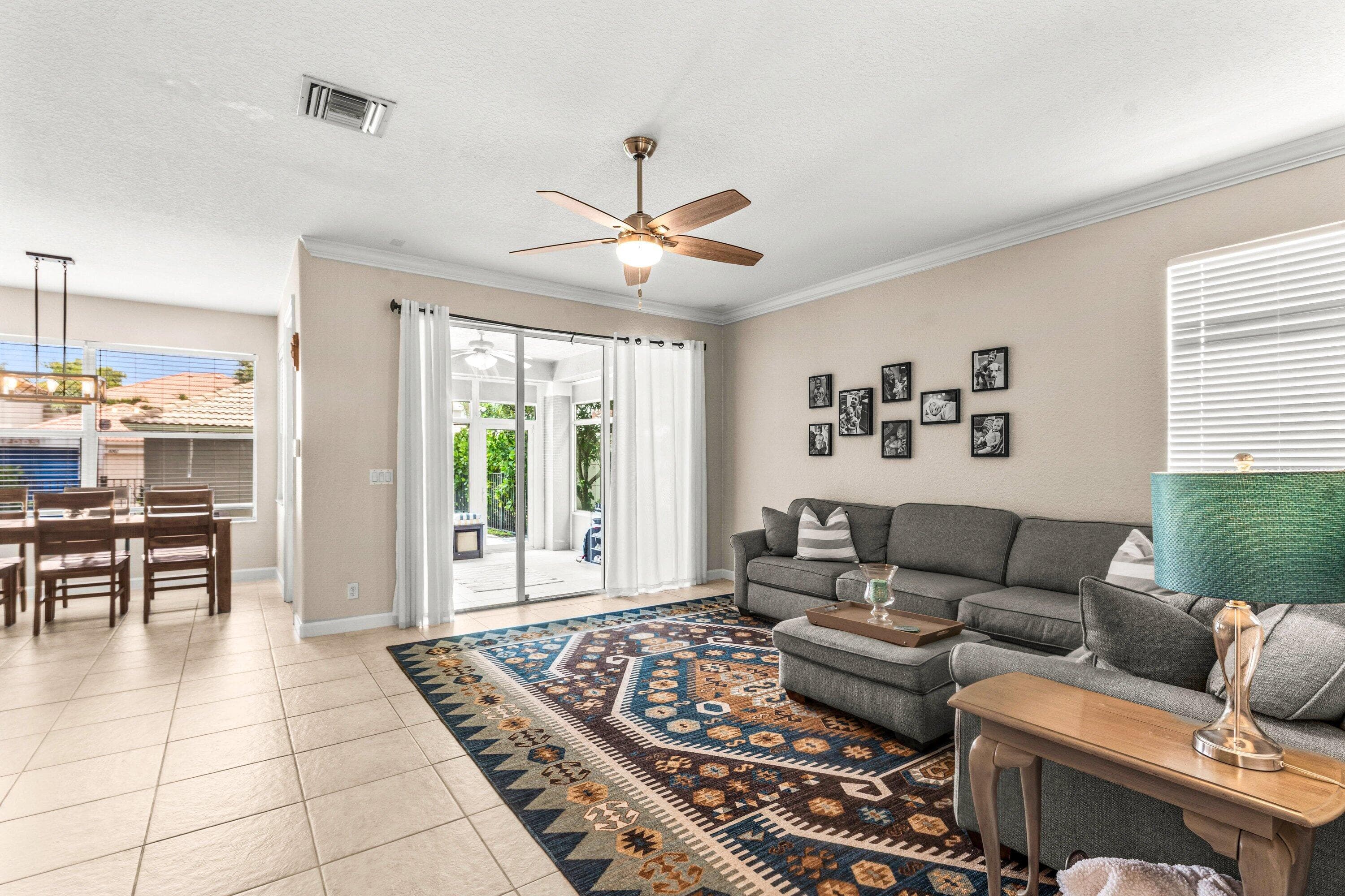 8215 Calterra Drive, Palm Beach Gardens, FL 33418 — photo 5 of 32