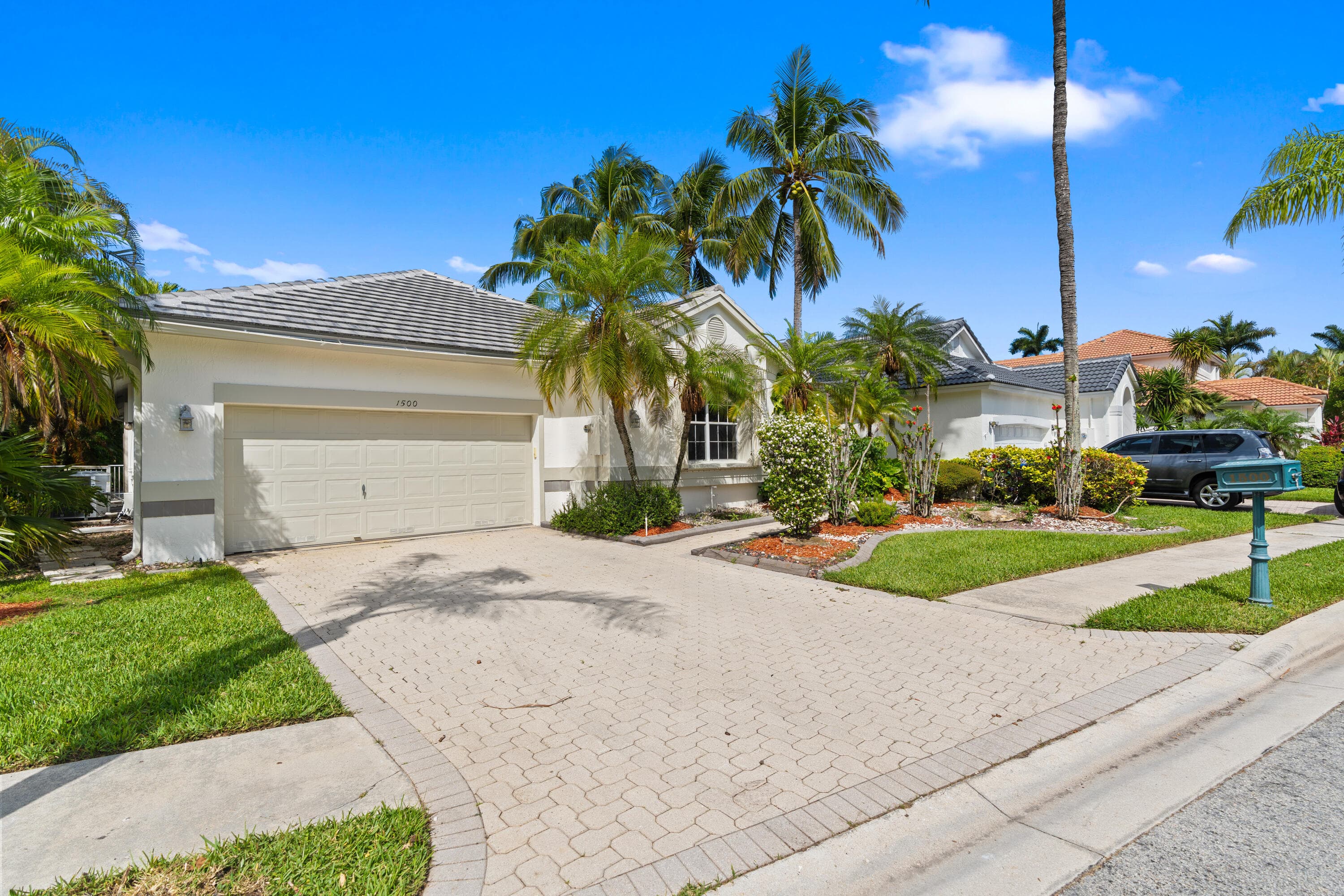 1500 Lacosta Drive W, Pembroke Pines, FL 33027 — photo