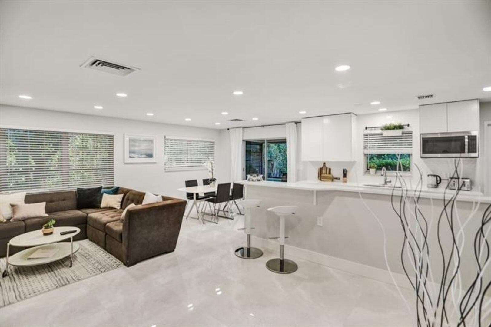 3220 SE 11th Street A, Pompano Beach, FL 33062 — photo 1 of 14