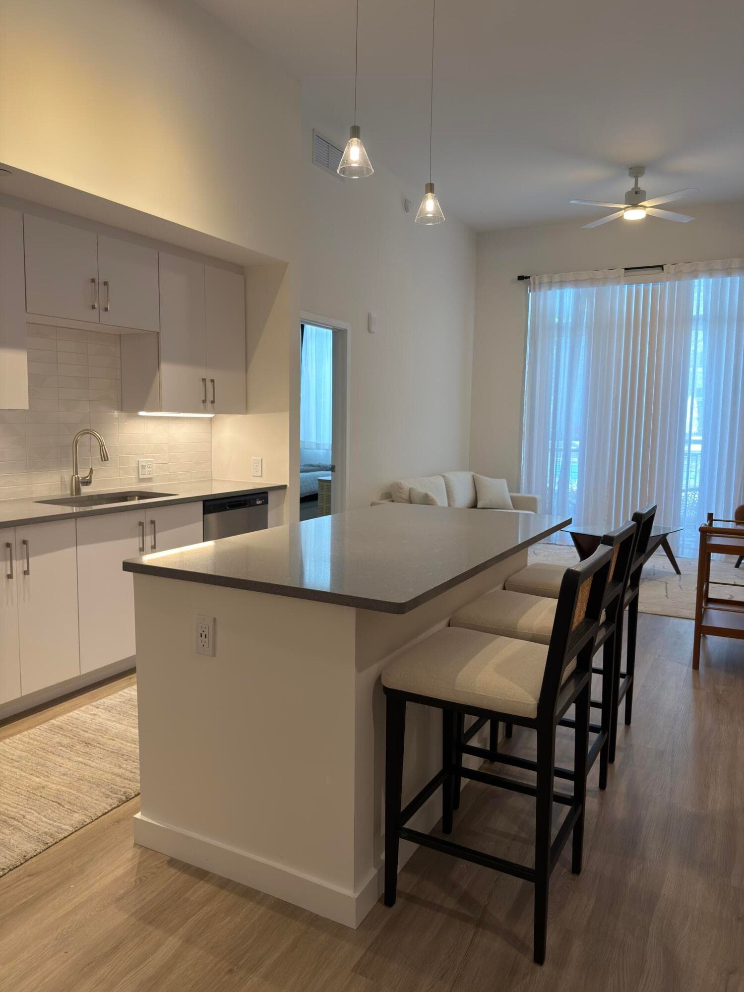 1710 N Congress Avenue, West Palm Beach, FL 33409 — photo 4 of 16