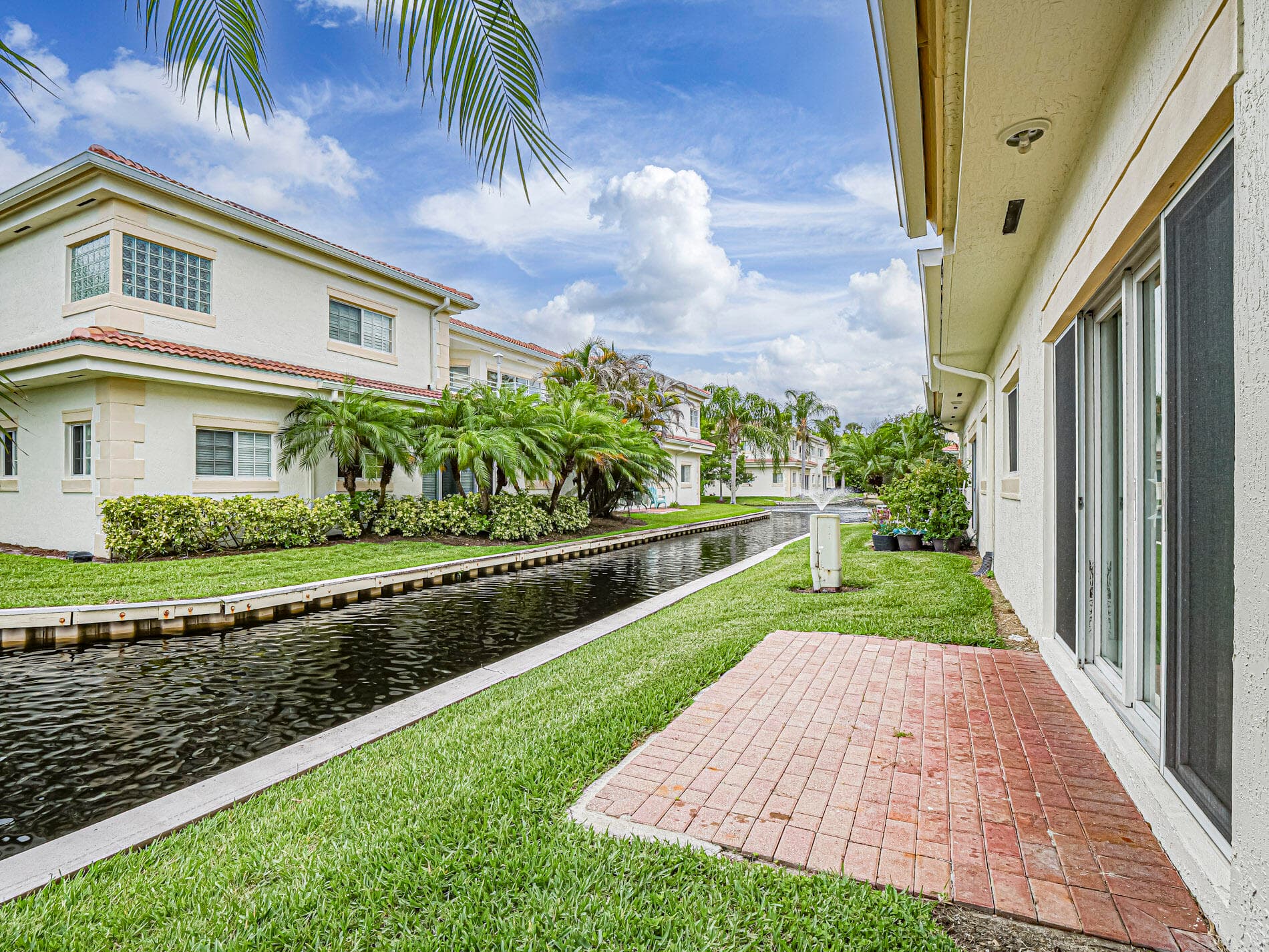 524 7th Square 101, Vero Beach, FL 32962 — photo 24 of 33