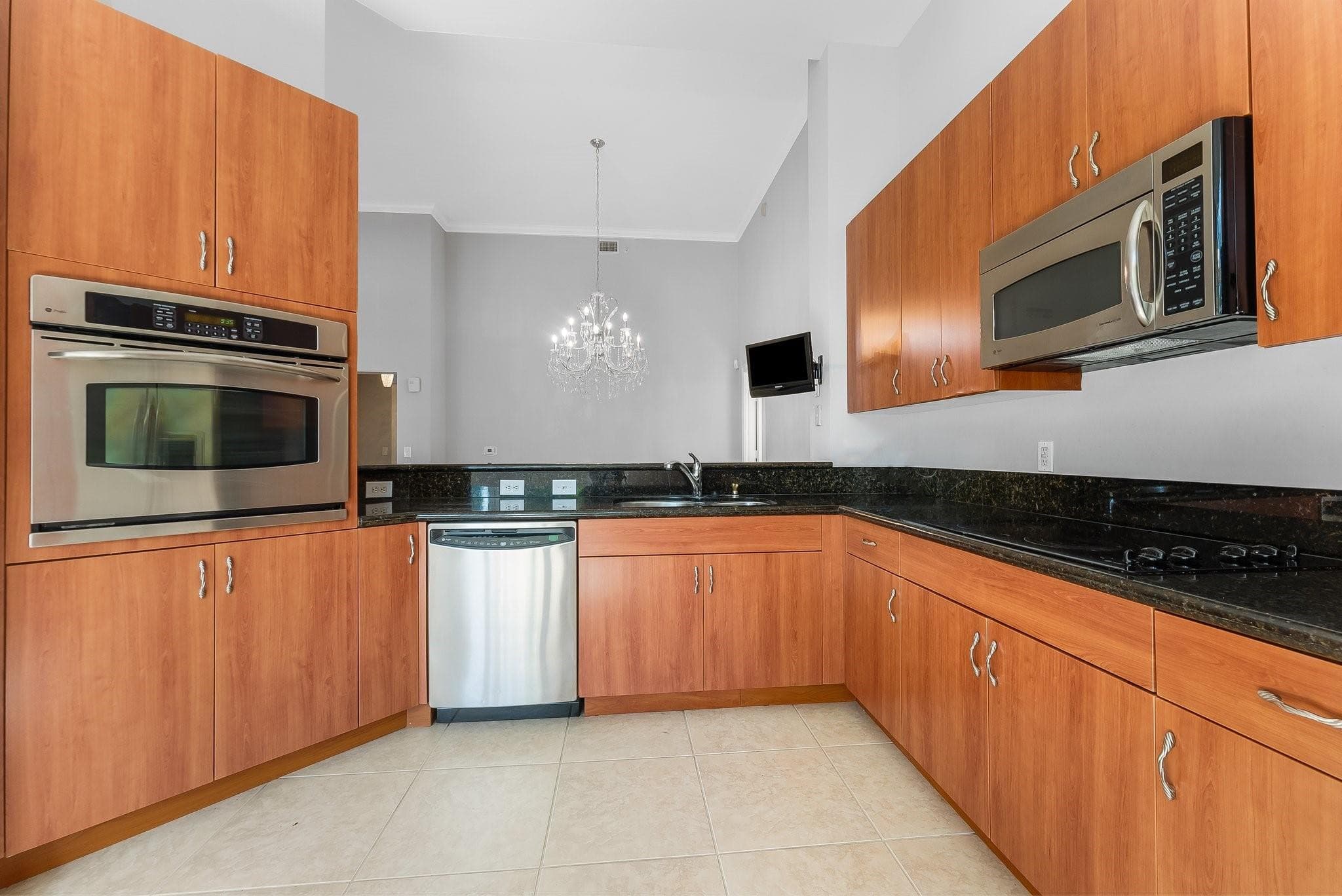 16102 Emerald Estates Drive 101, Weston, FL 33331 — photo 3 of 26