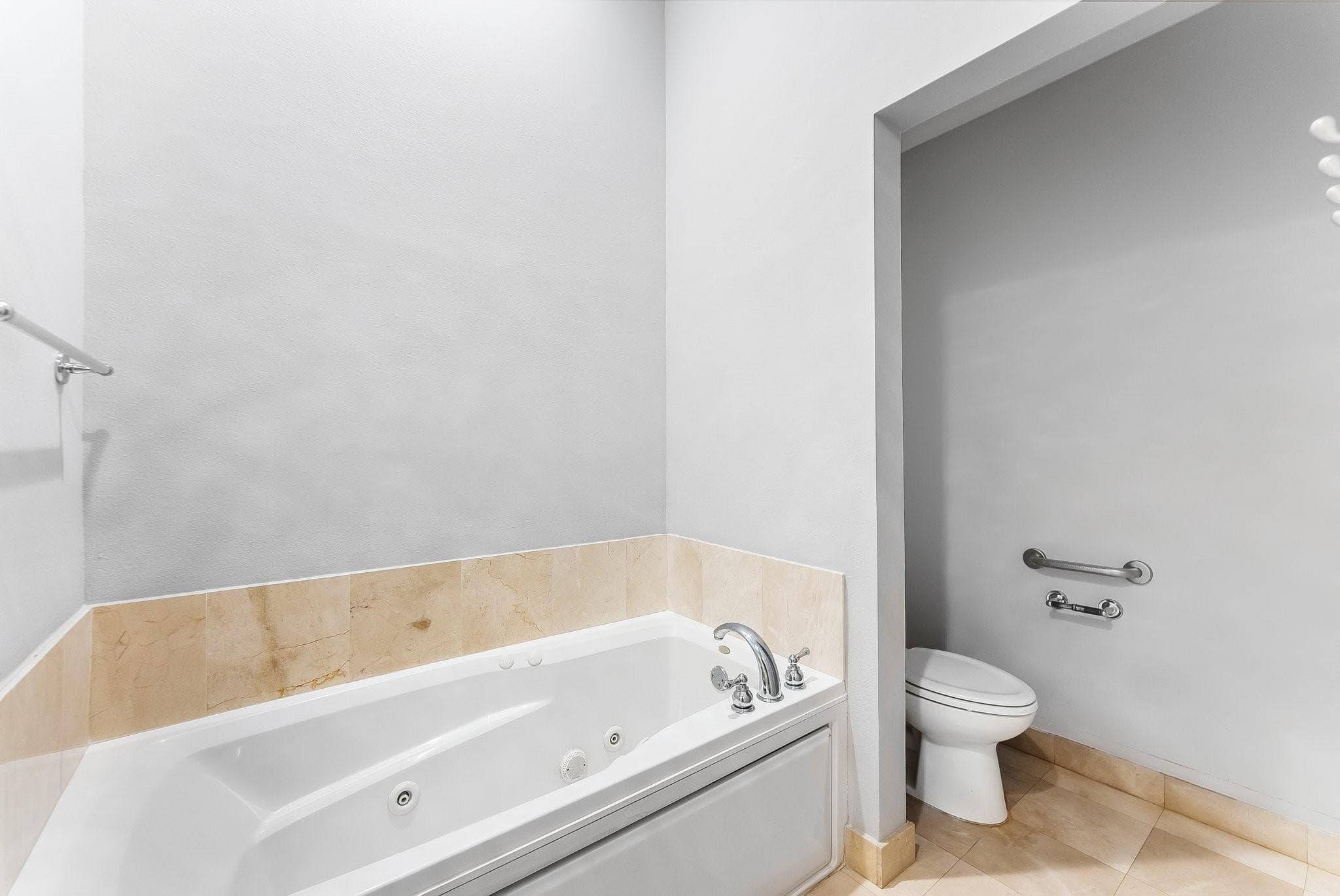 16102 Emerald Estates Drive 101, Weston, FL 33331 — photo 18 of 26