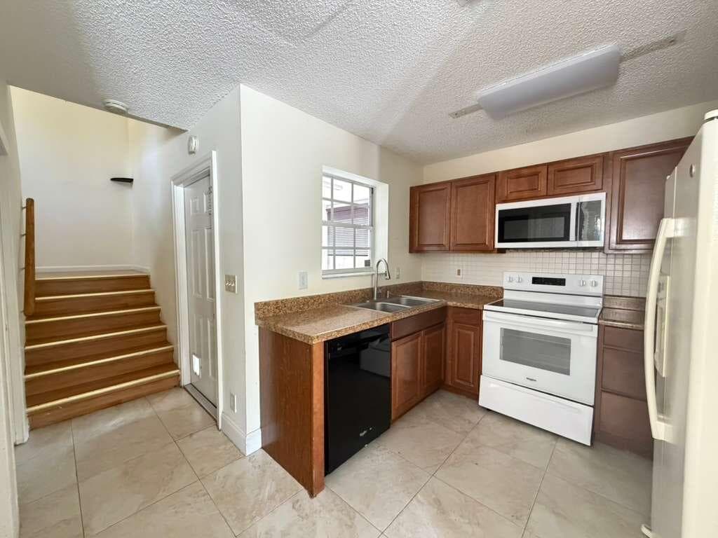 13986 Morning Glory Drive 13986, Wellington, FL 33414 — photo 4 of 43