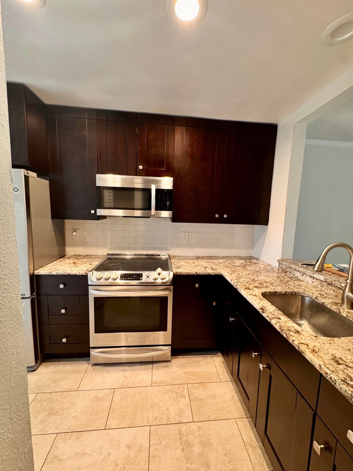 1914 Bayshore Court, Safety Harbor, FL 34695 — photo 5 of 23