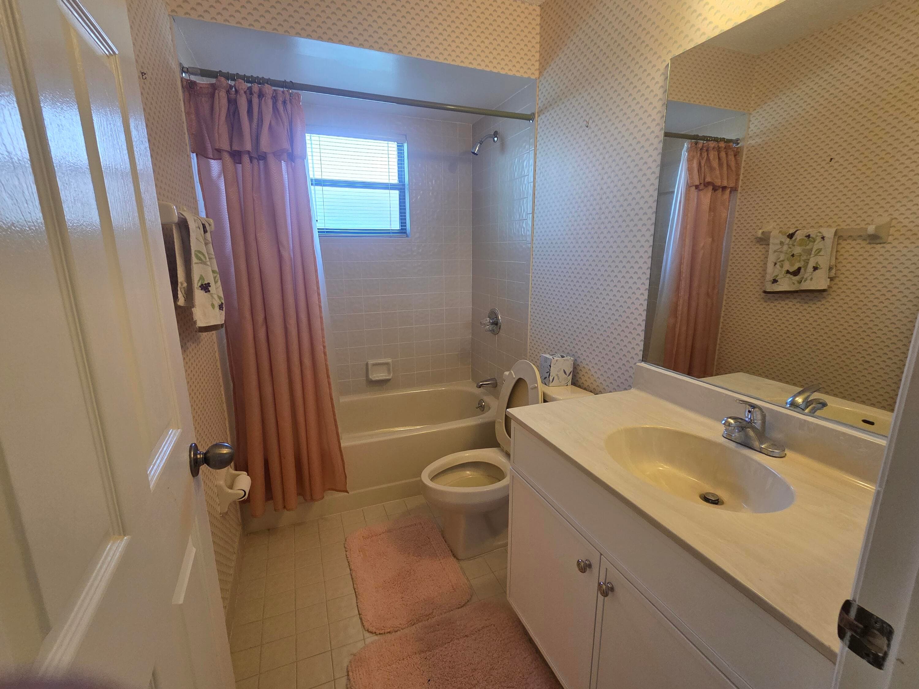 6856 SE Bunker Hill Drive, Hobe Sound, FL 33455 — photo 17 of 24