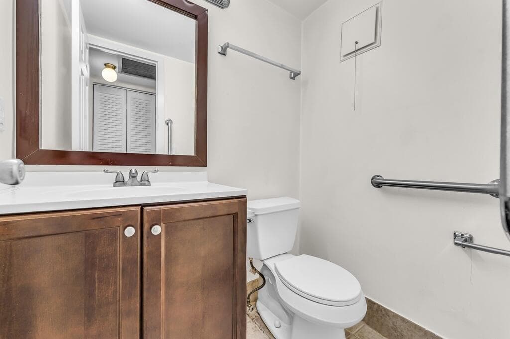 297 Dorset H, Boca Raton, FL 33434 — photo 19 of 36