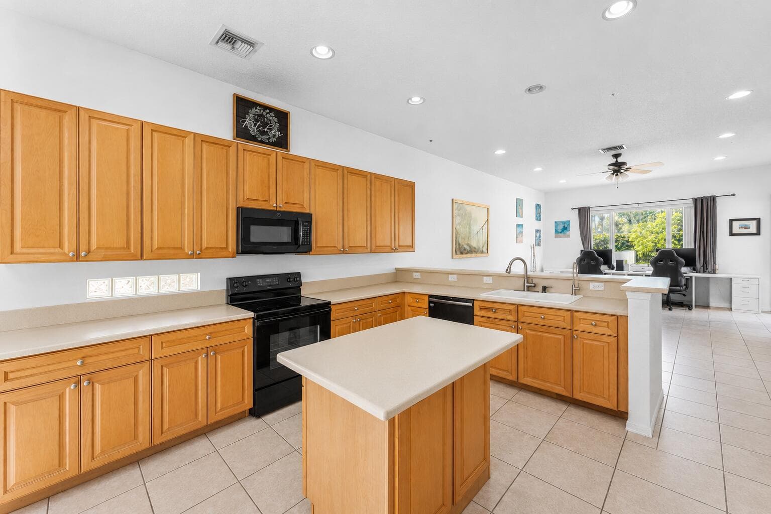 140 Bellezza Terrace, Royal Palm Beach, FL 33411 — photo 12 of 39