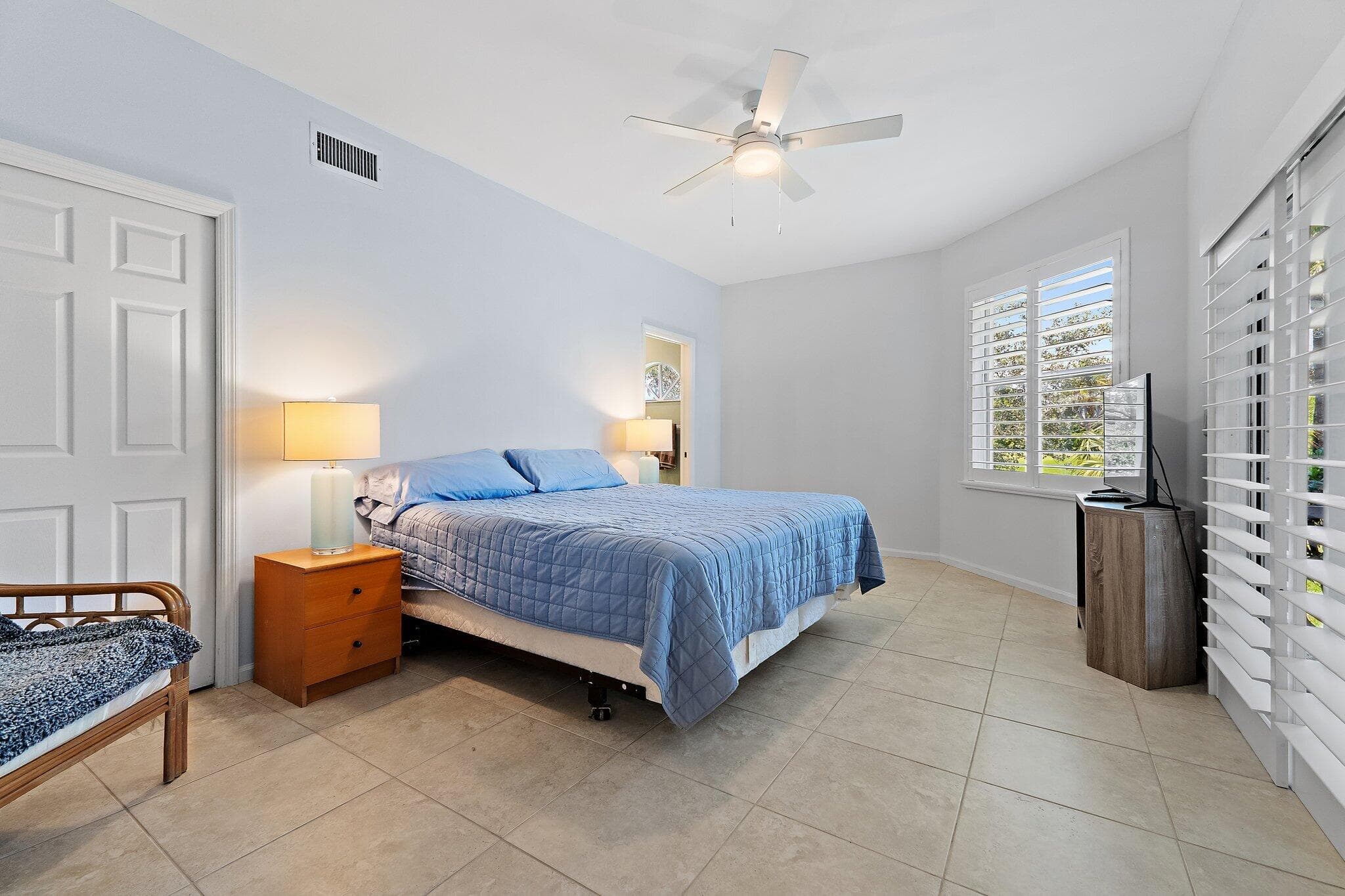 2605 N Fairway Dr Drive N, Jupiter, FL 33477 — photo 28 of 36