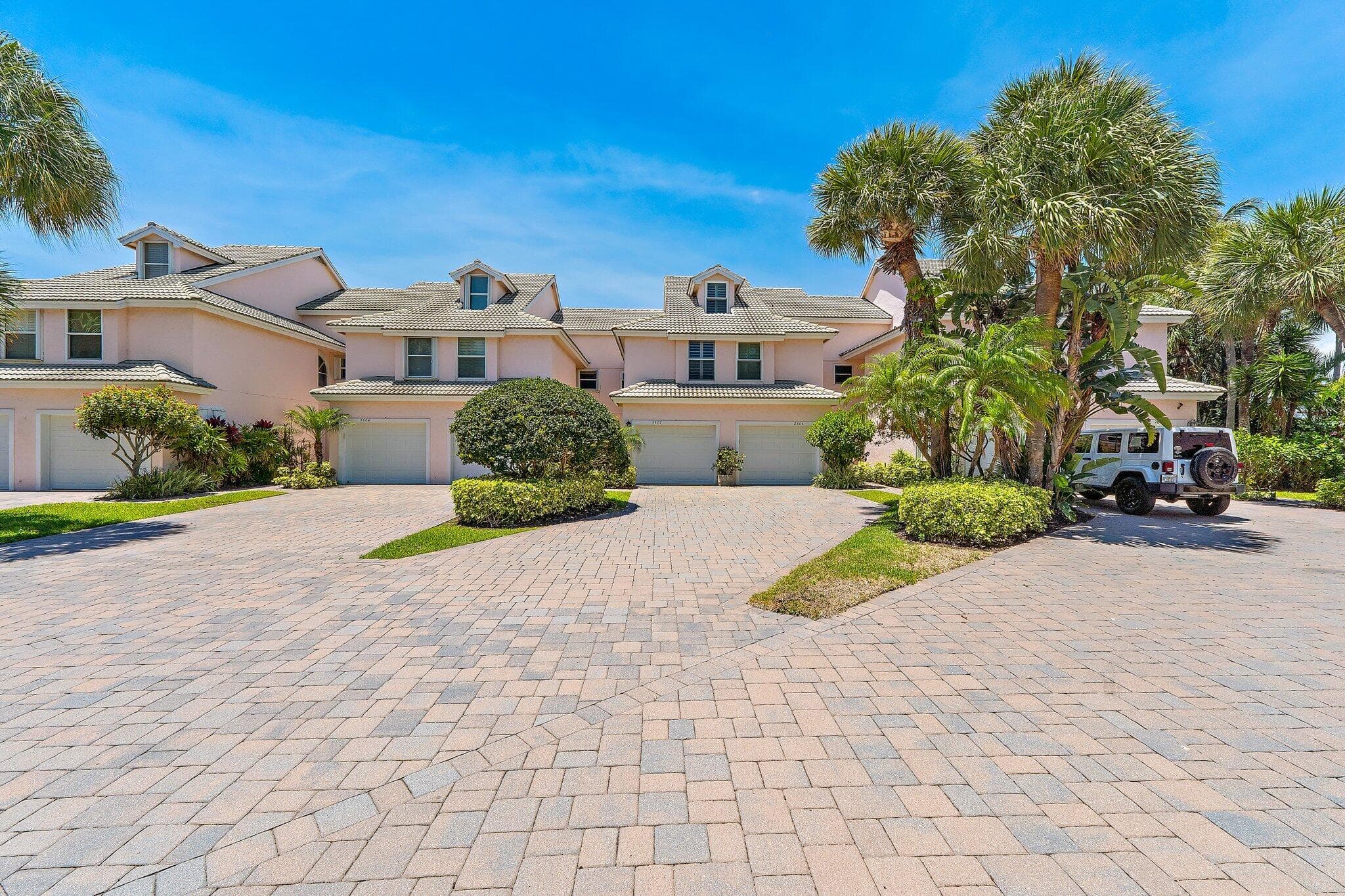 2605 N Fairway Dr Drive N, Jupiter, FL 33477 — photo 2 of 36