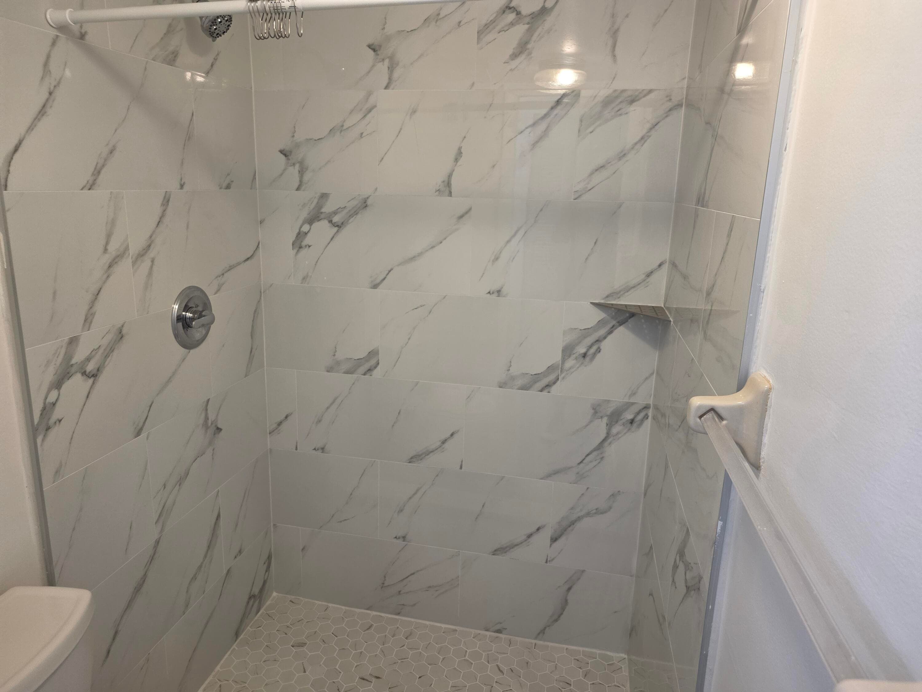 170 SE 7th Street SE 301, Deerfield Beach, FL 33441 — photo 13 of 35