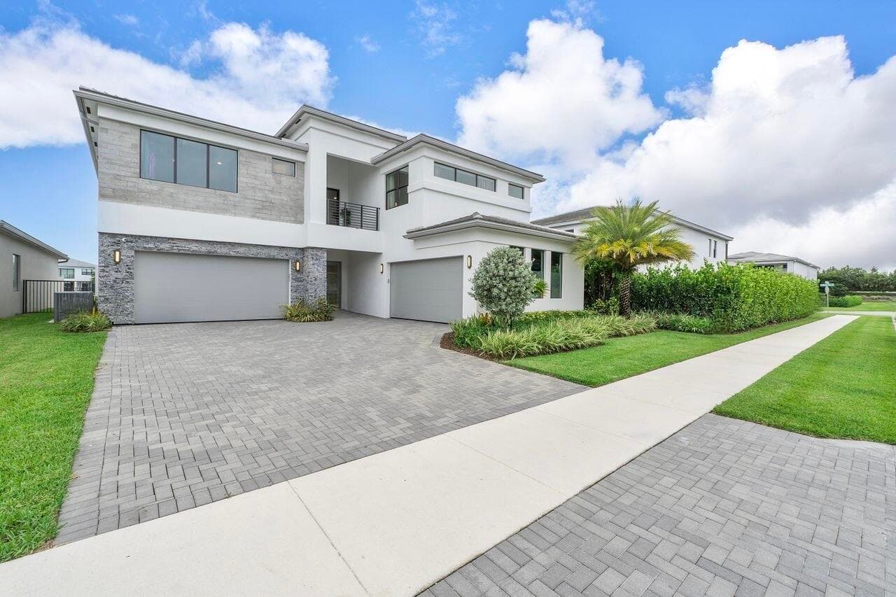 17057 Watersprite Lakes Road, Boca Raton, FL 33496 — photo 2 of 89