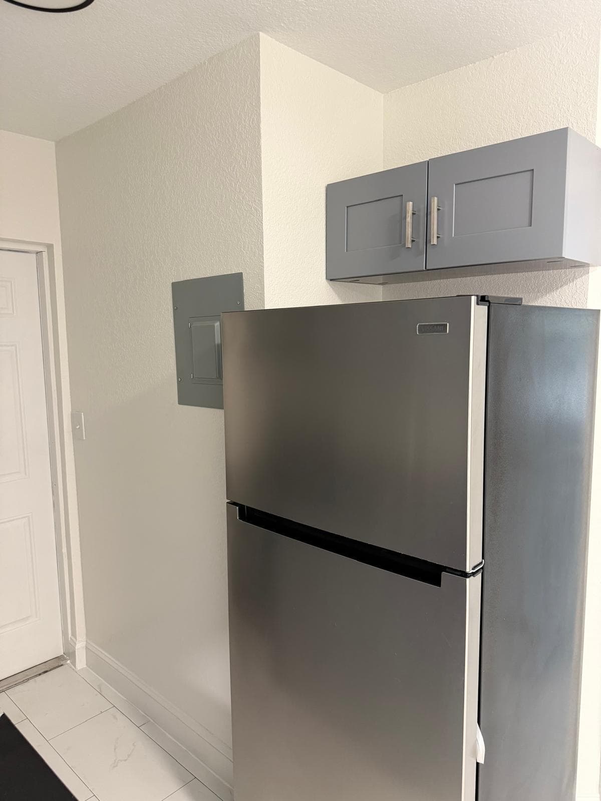 110 NW 7th Avenue 18, Pompano Beach, FL 33060 — photo 1 of 23
