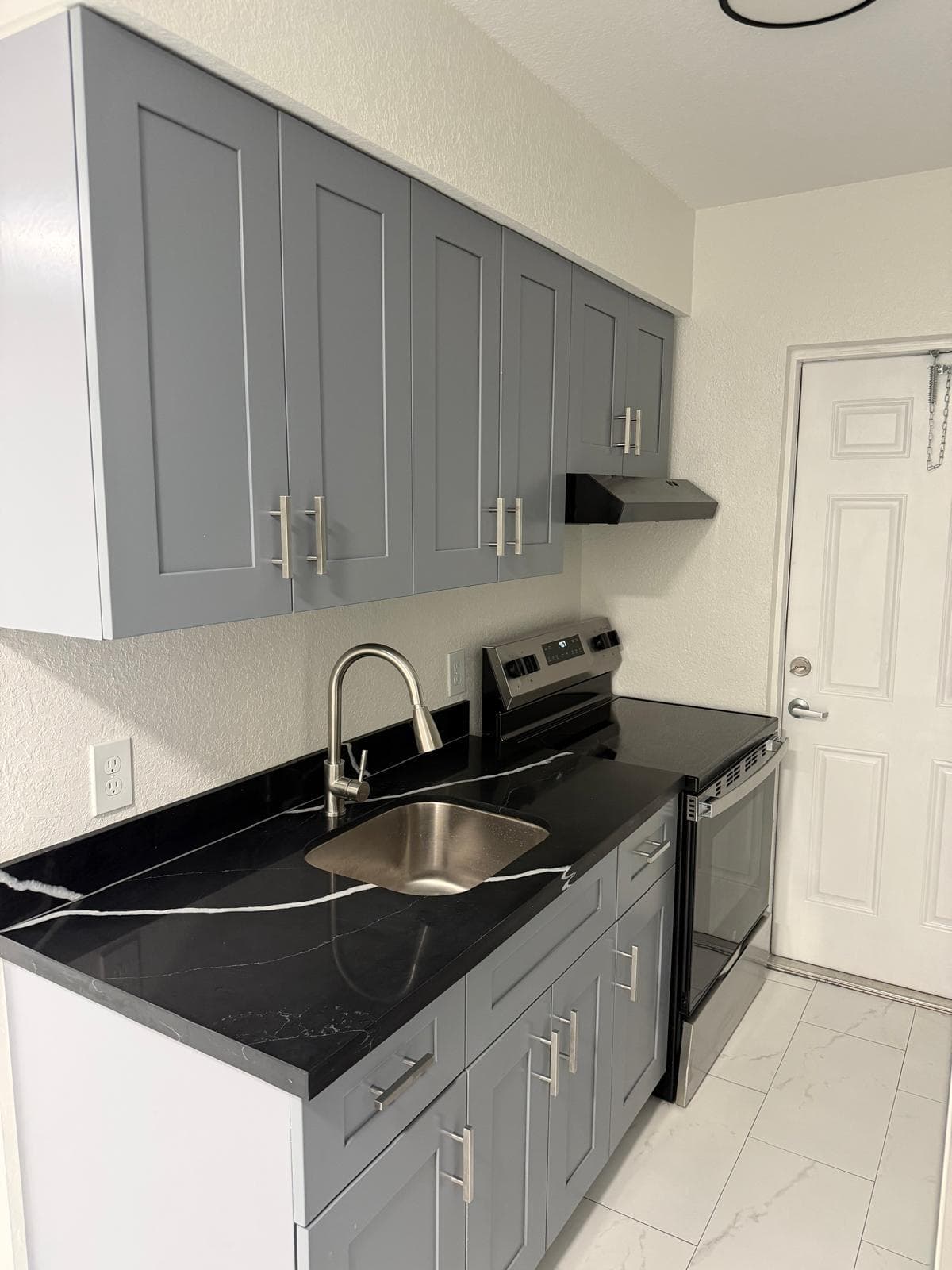 110 NW 7th Avenue 18, Pompano Beach, FL 33060 — photo 13 of 23