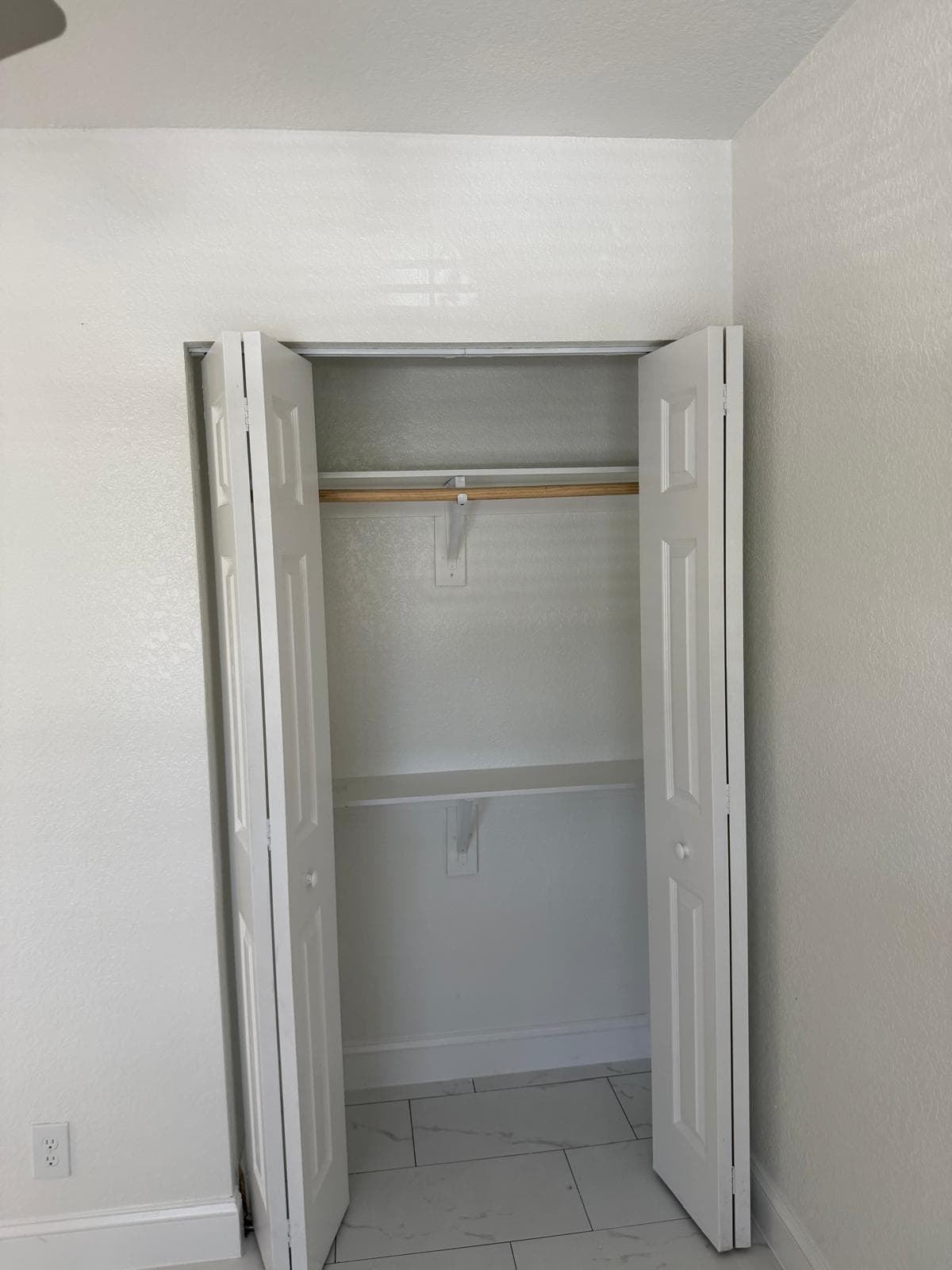 110 NW 7th Avenue 18, Pompano Beach, FL 33060 — photo 17 of 23