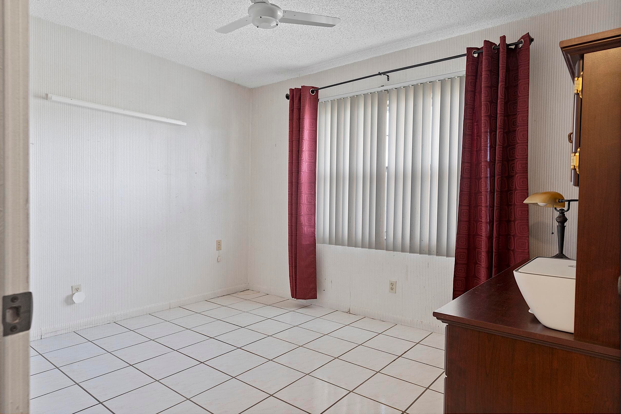 9370 Sunrise Lakes Boulevard 304, Sunrise, FL 33322 — photo 14 of 42